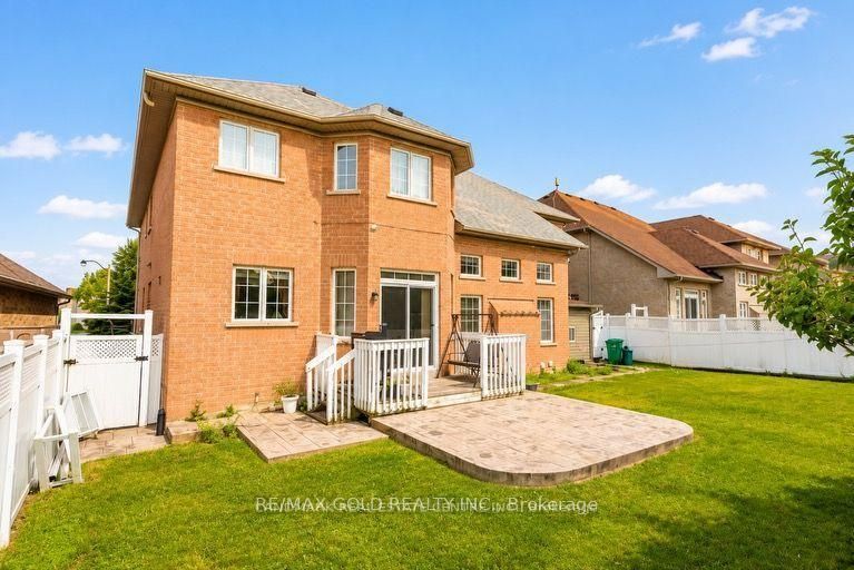 12 Highvalley Circle Property Photo 18
