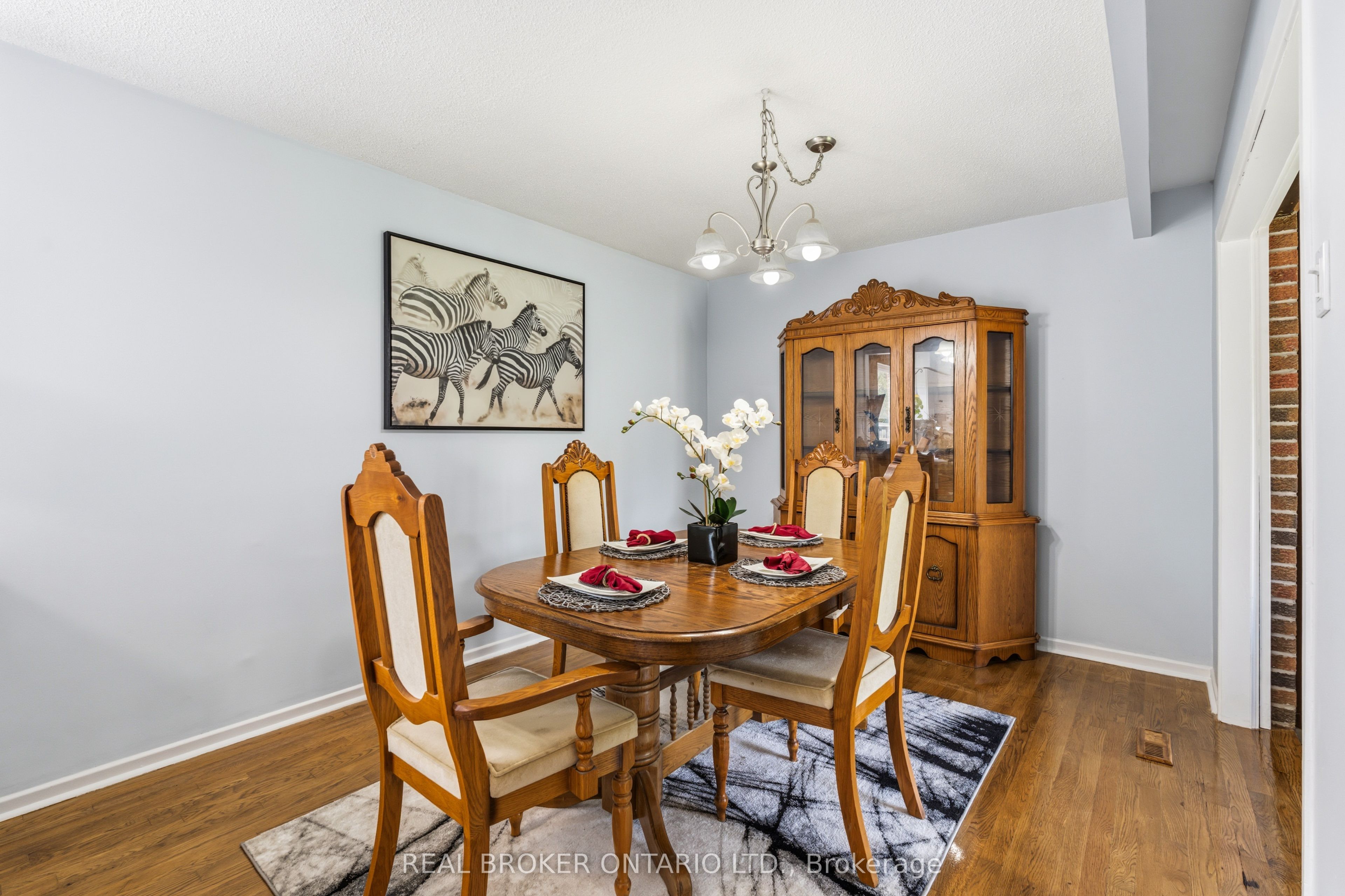 2873 Inlake Court Property Photo 10