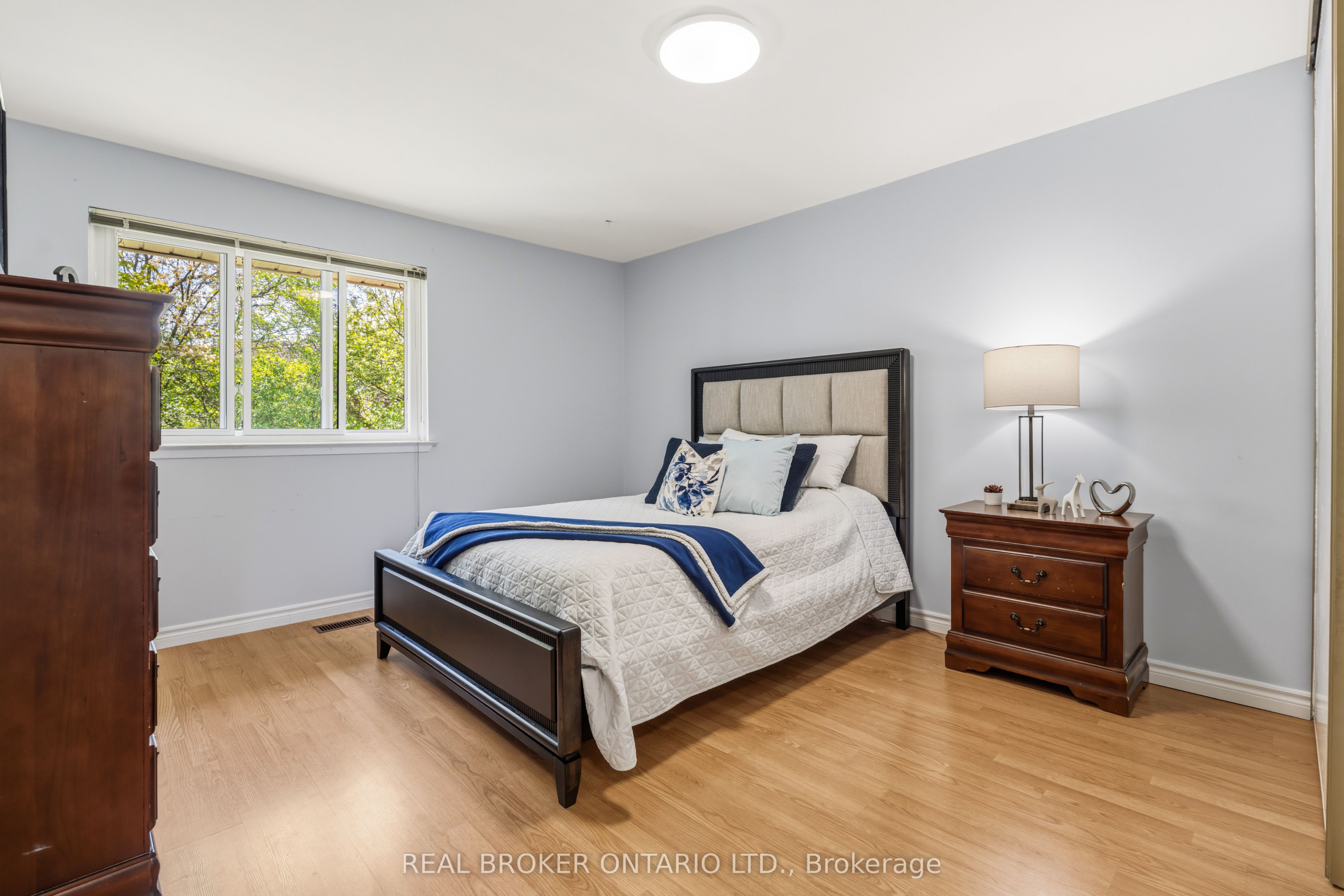 2873 Inlake Court Property Photo 17