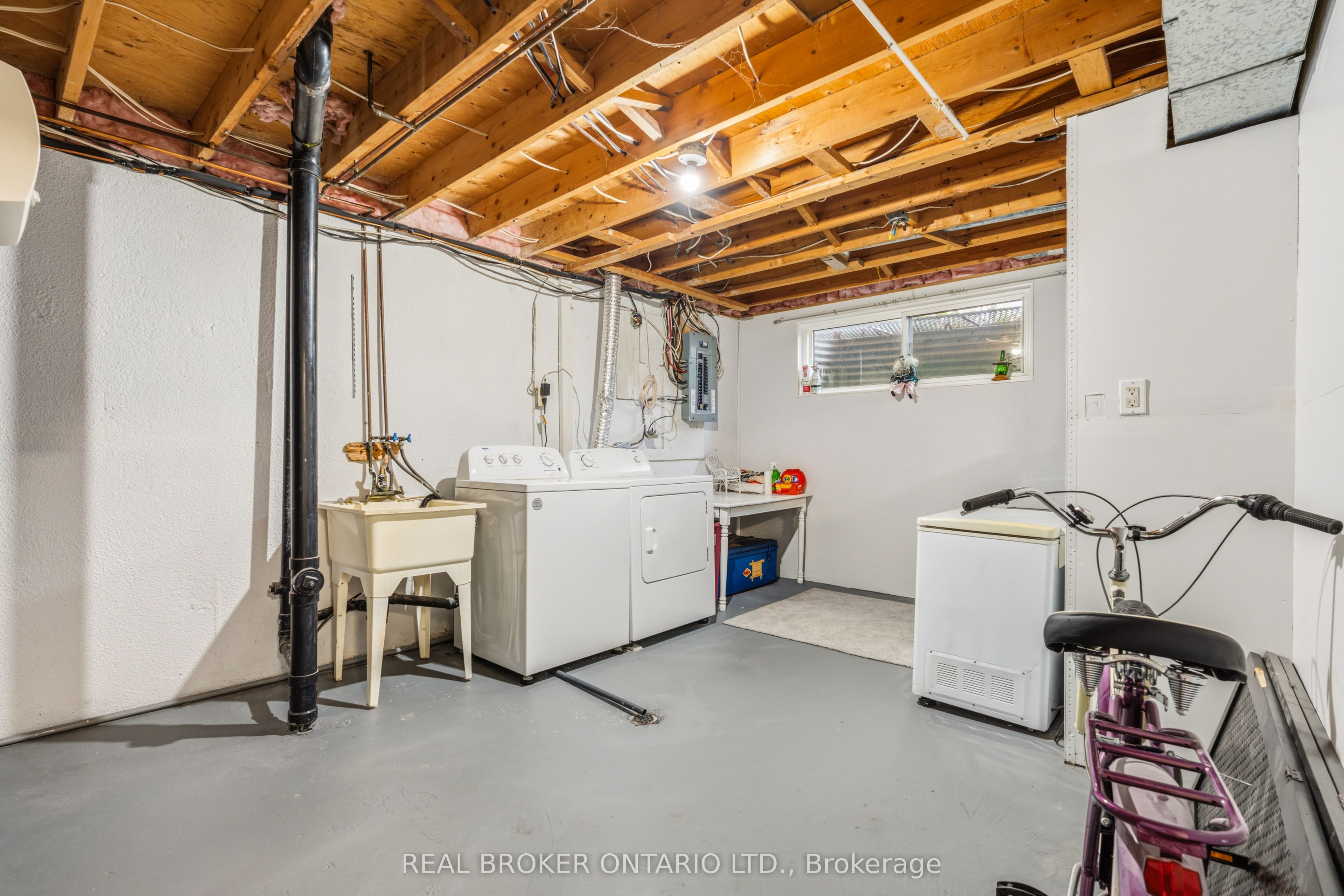 2873 Inlake Court Property Photo 34
