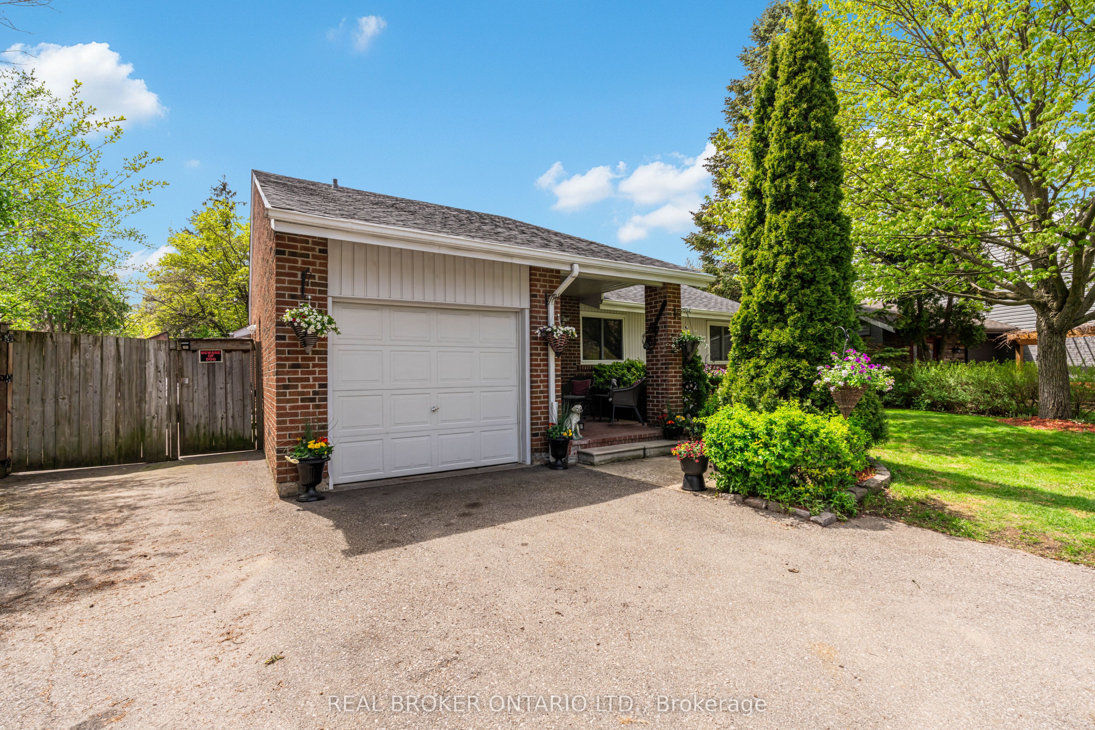 2873 Inlake Court Property Photo 43