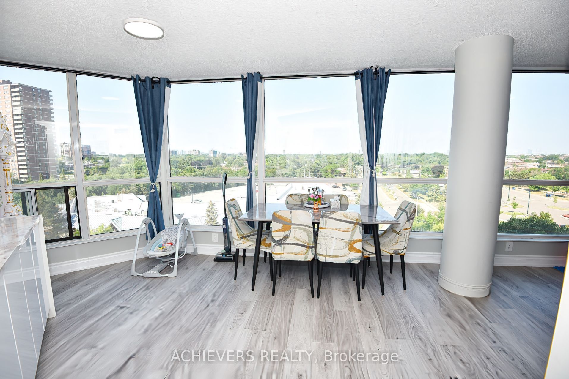 W14110996 Property Photo 13