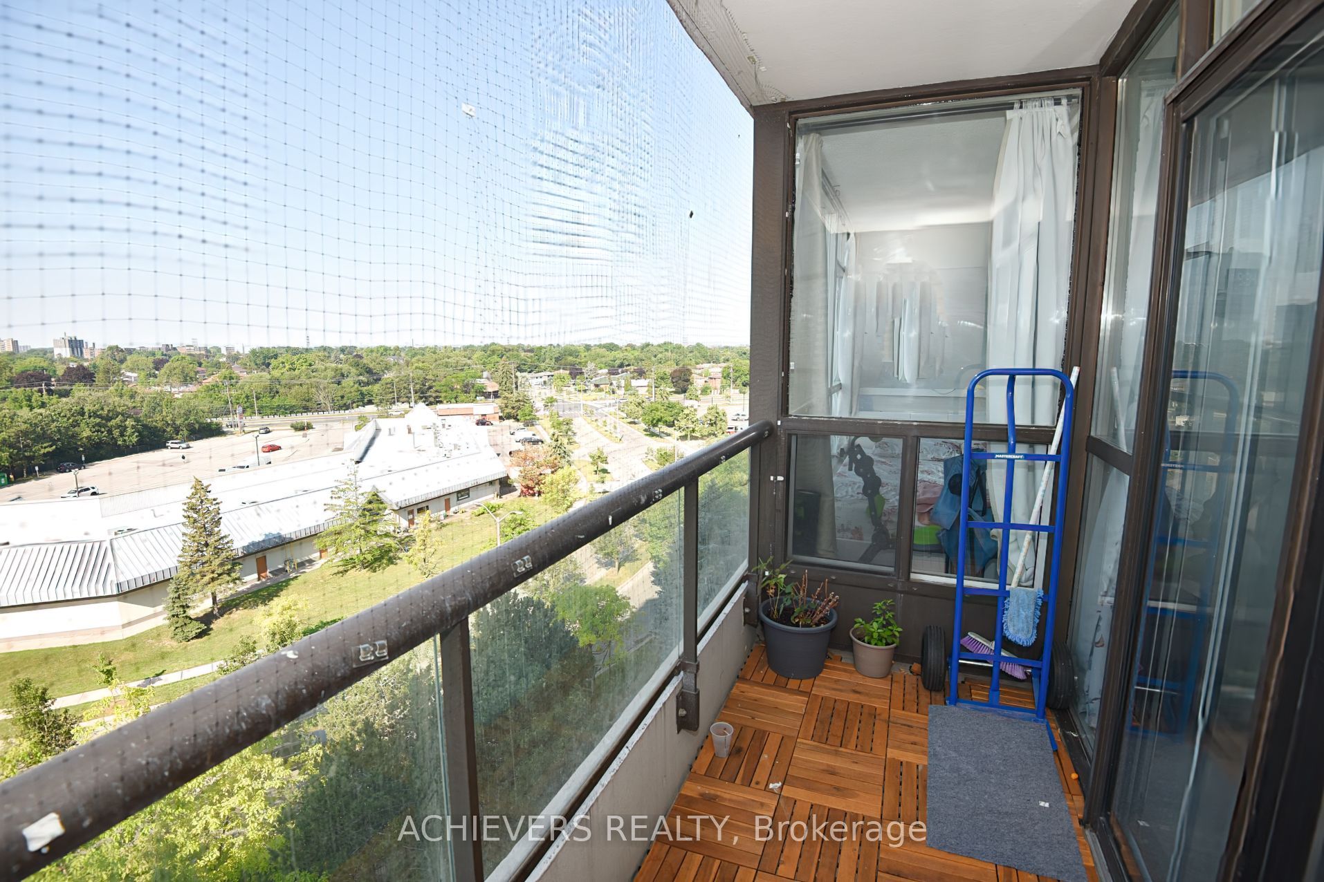 W14110996 Property Photo 18
