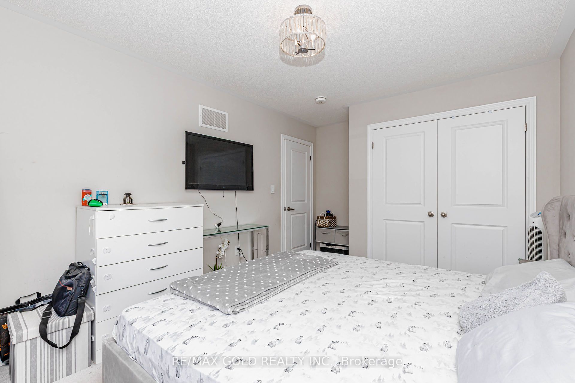 3 Dale Meadows Road Property Photo 35