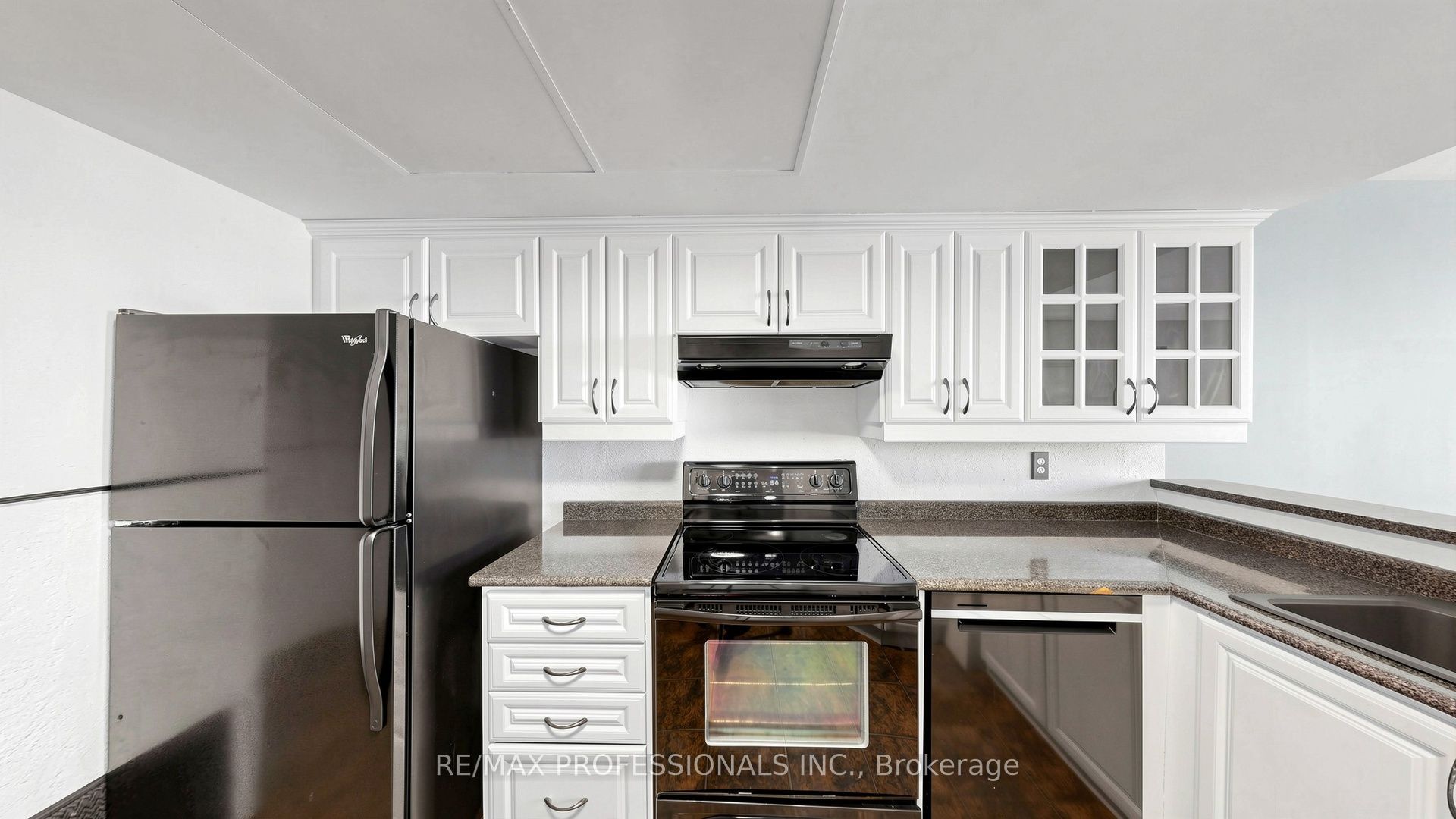 20 Cherrytree Drive 1107 Property Photo 10