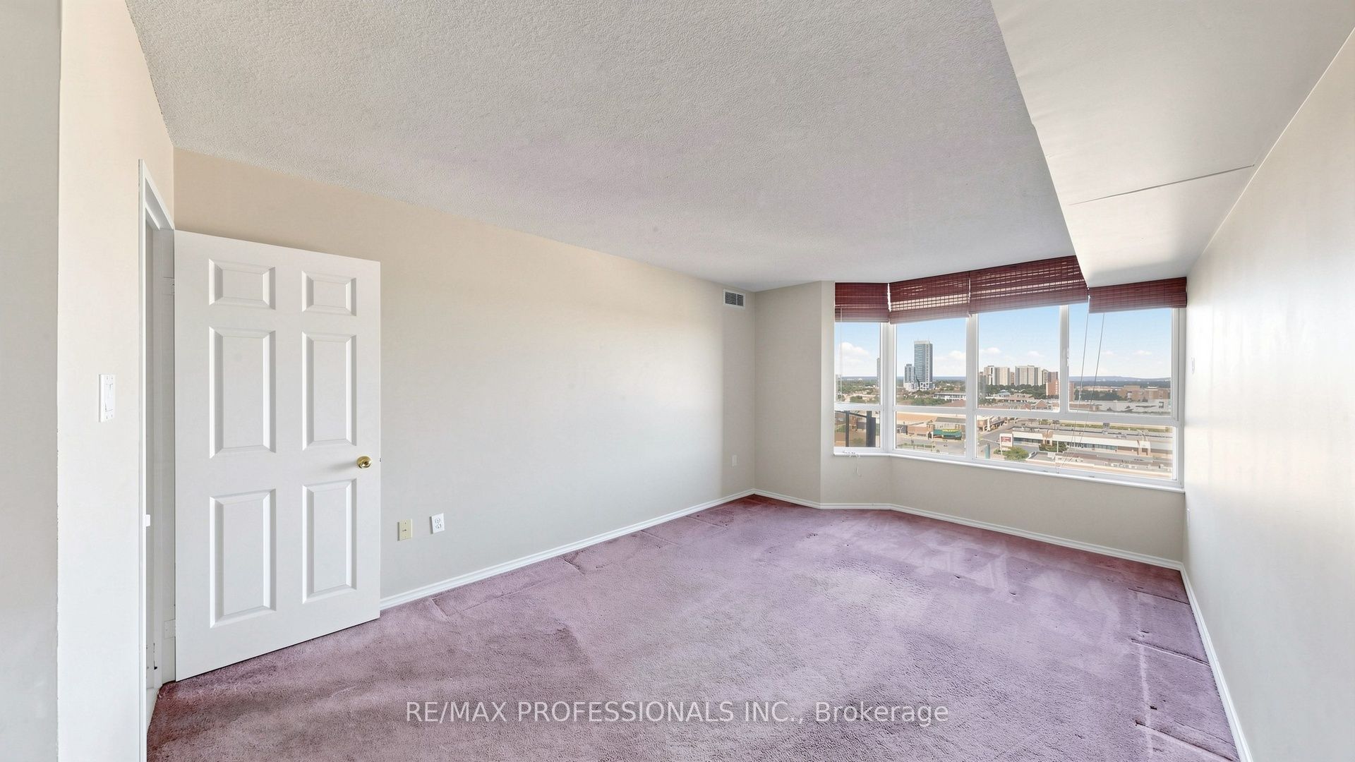 20 Cherrytree Drive 1107 Property Photo 16