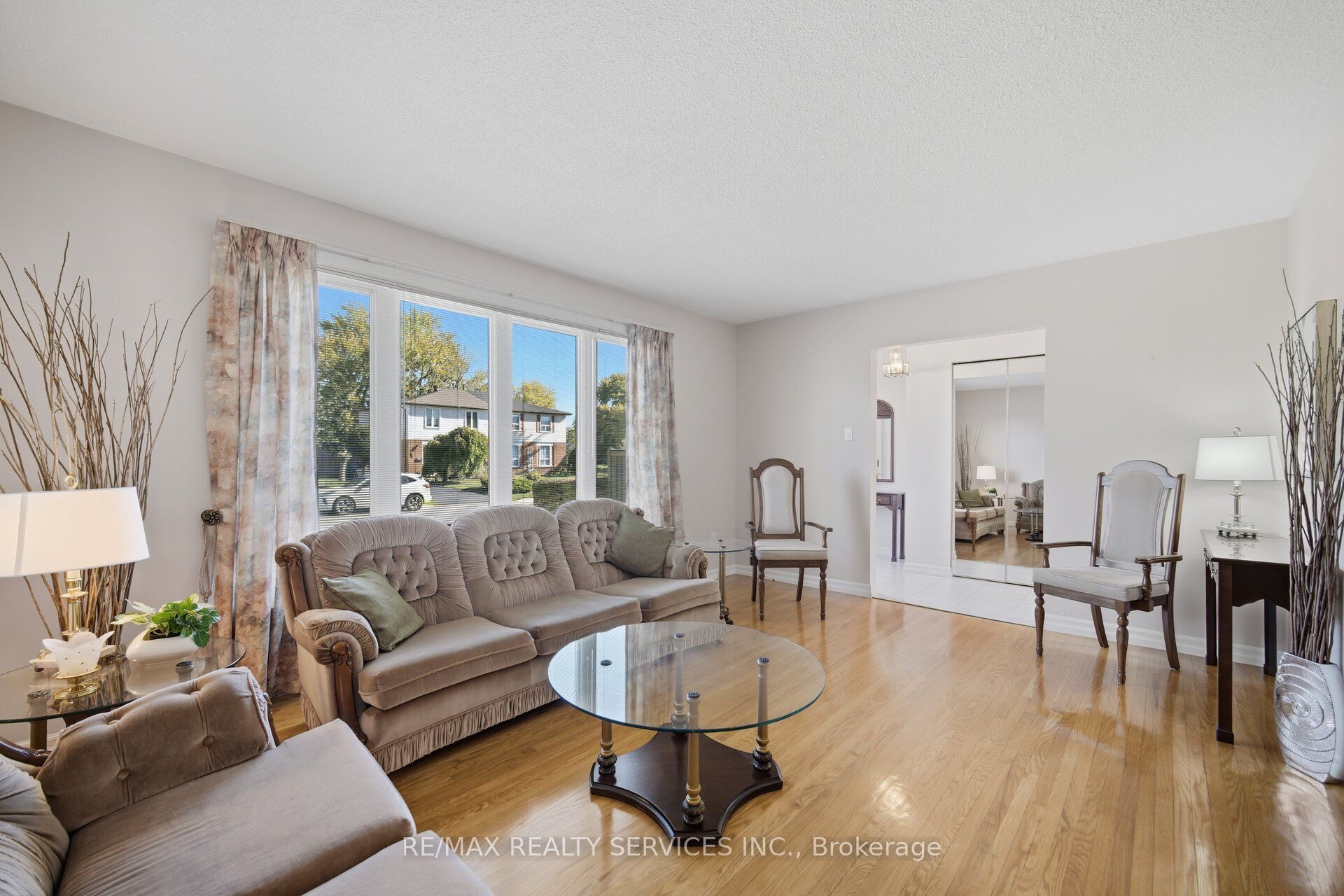 5 Drake Boulevard Property Photo 2