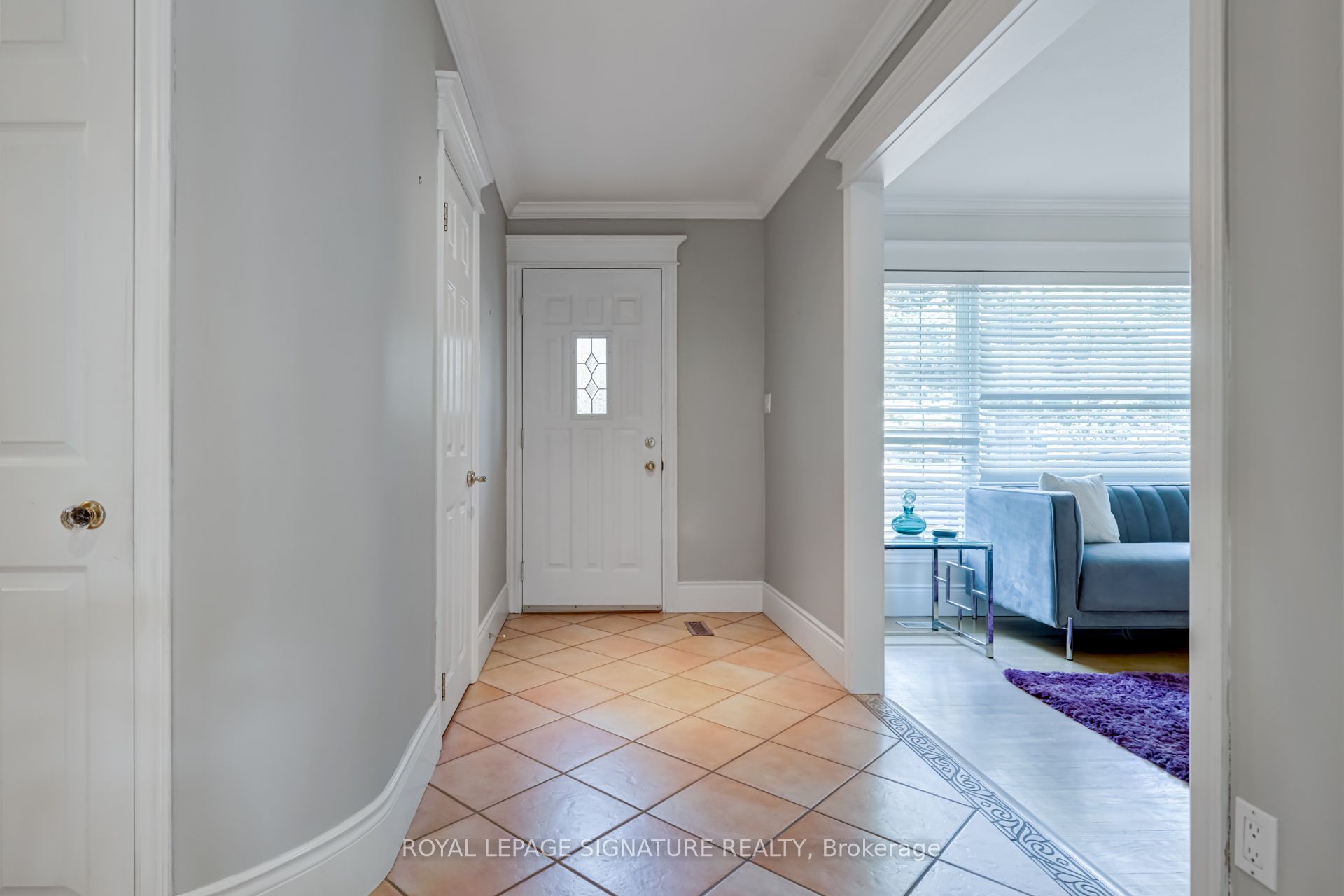 383 Maplehurst Avenue Property Photo 5