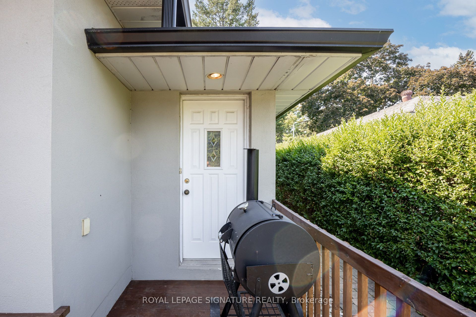 383 Maplehurst Avenue Property Photo 29