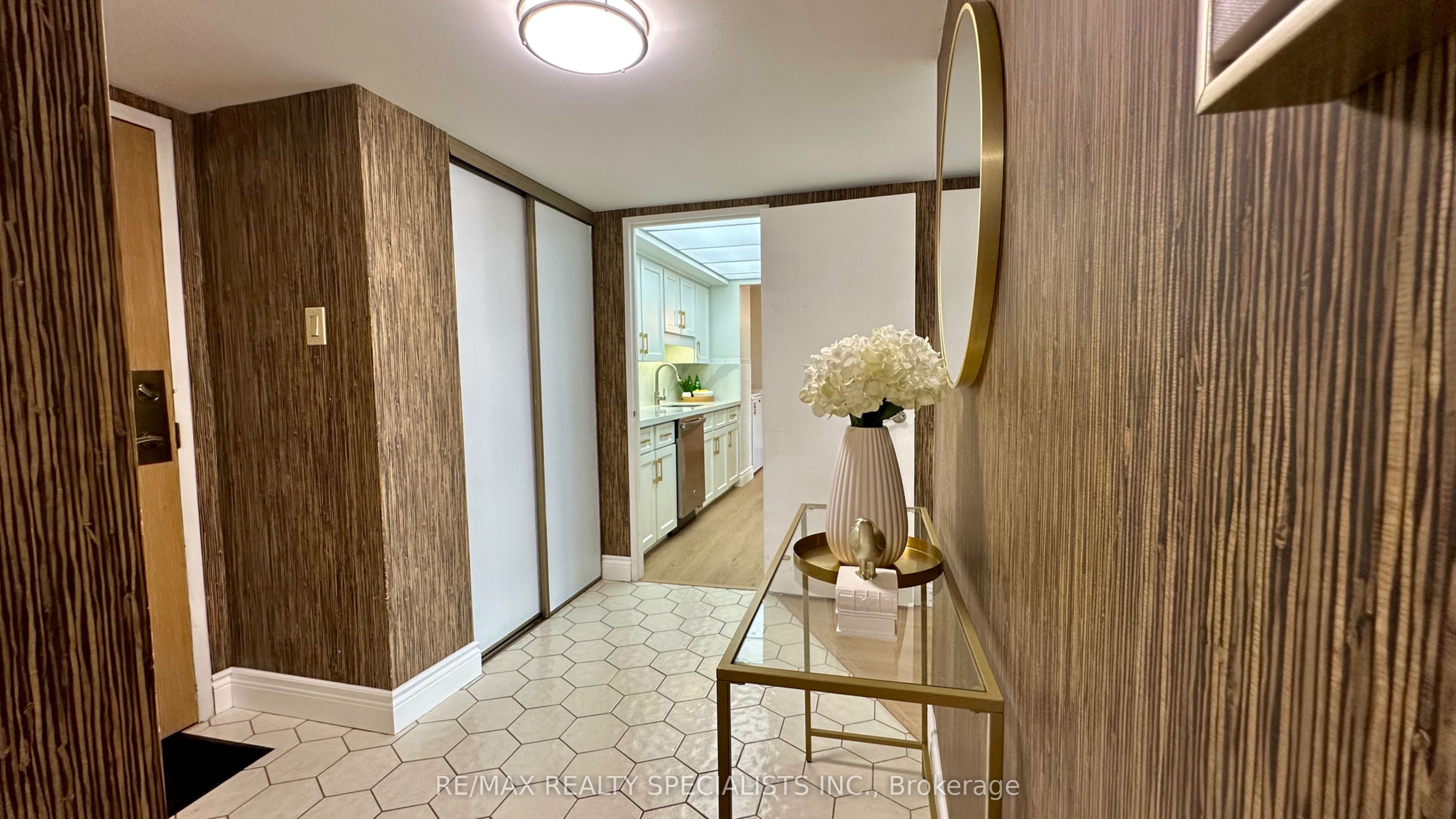 1300 Bloor Street 509 Property Photo 4
