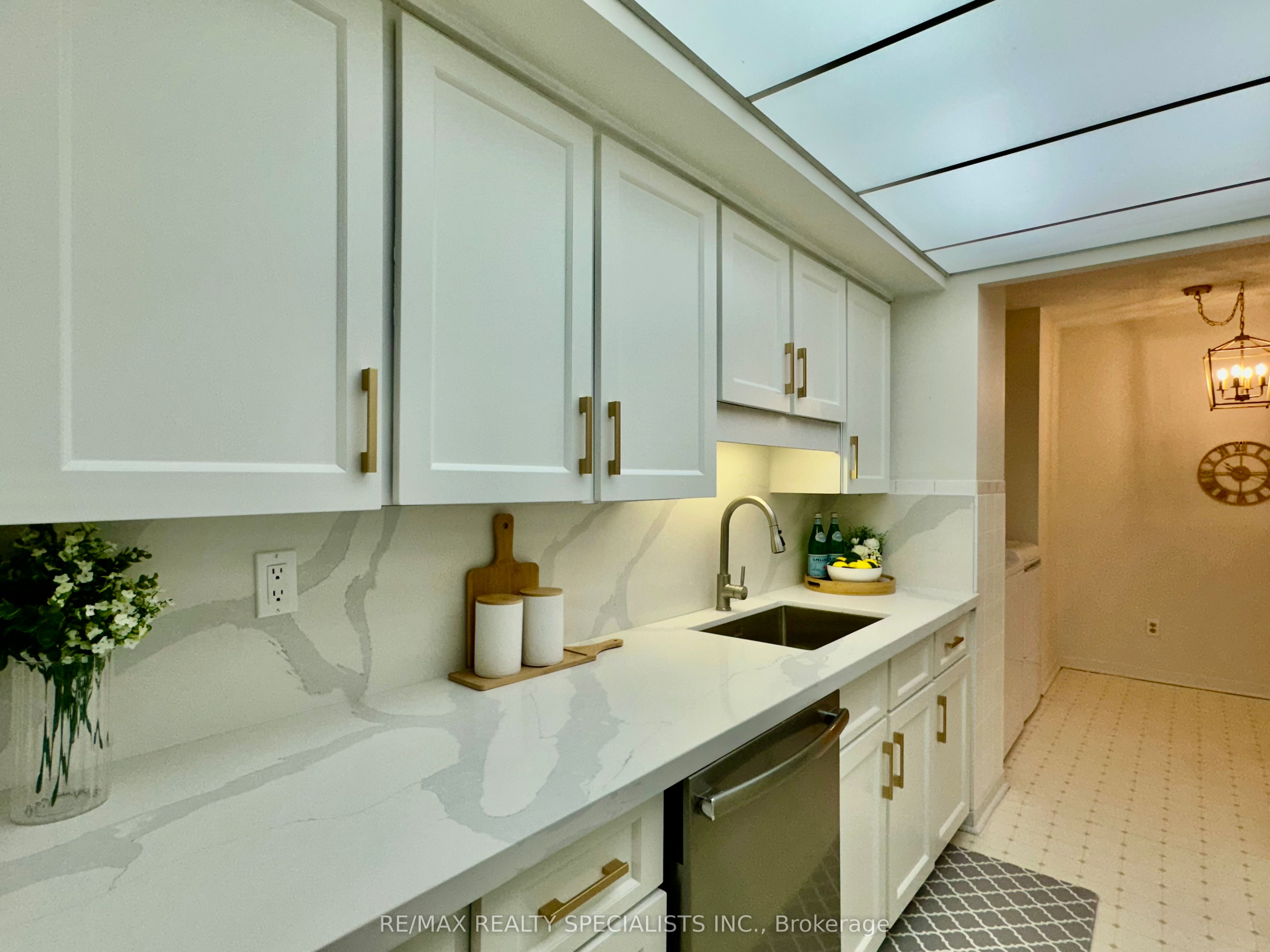 1300 Bloor Street 509 Property Photo 5