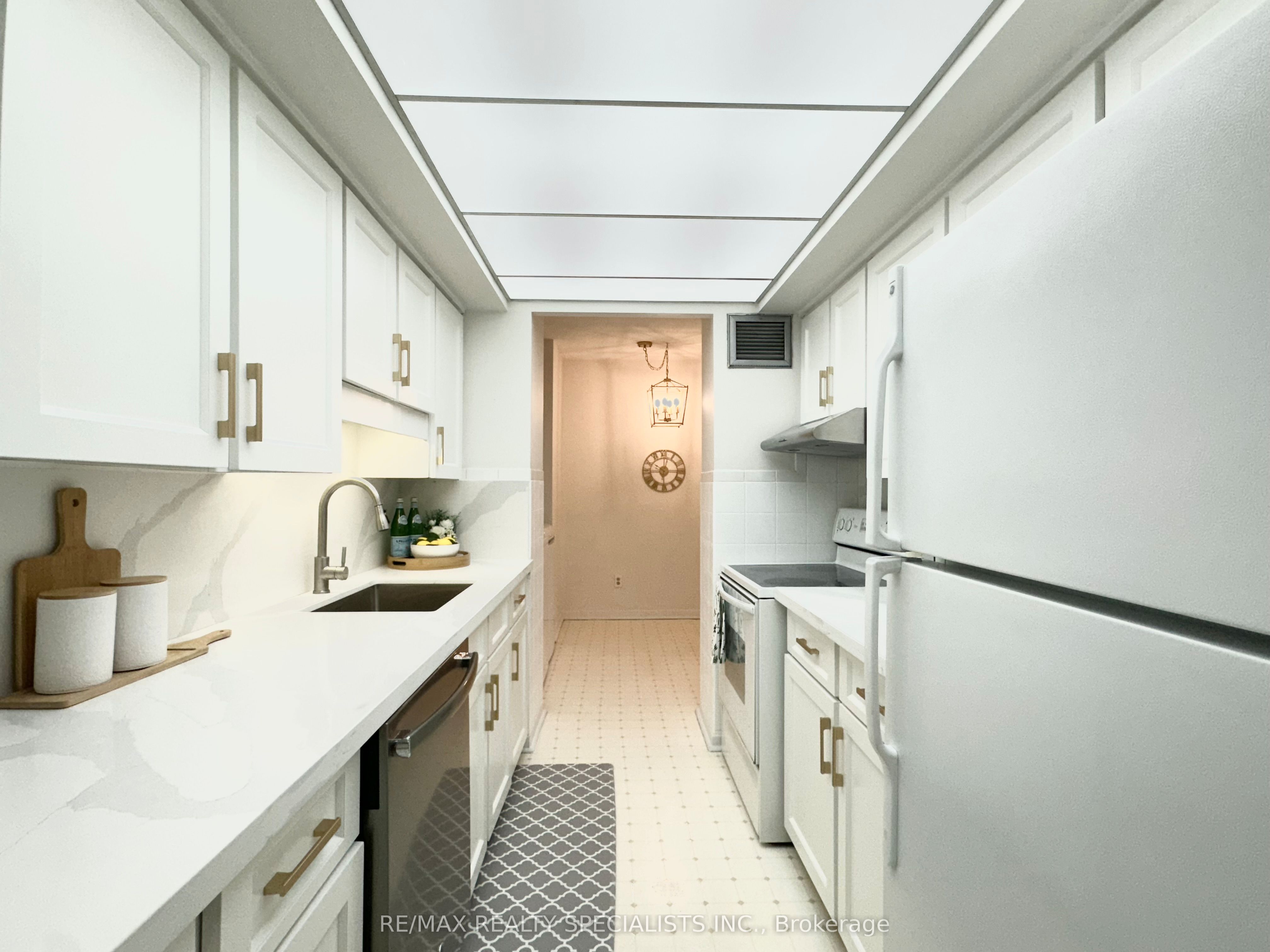1300 Bloor Street 509 Property Photo 6