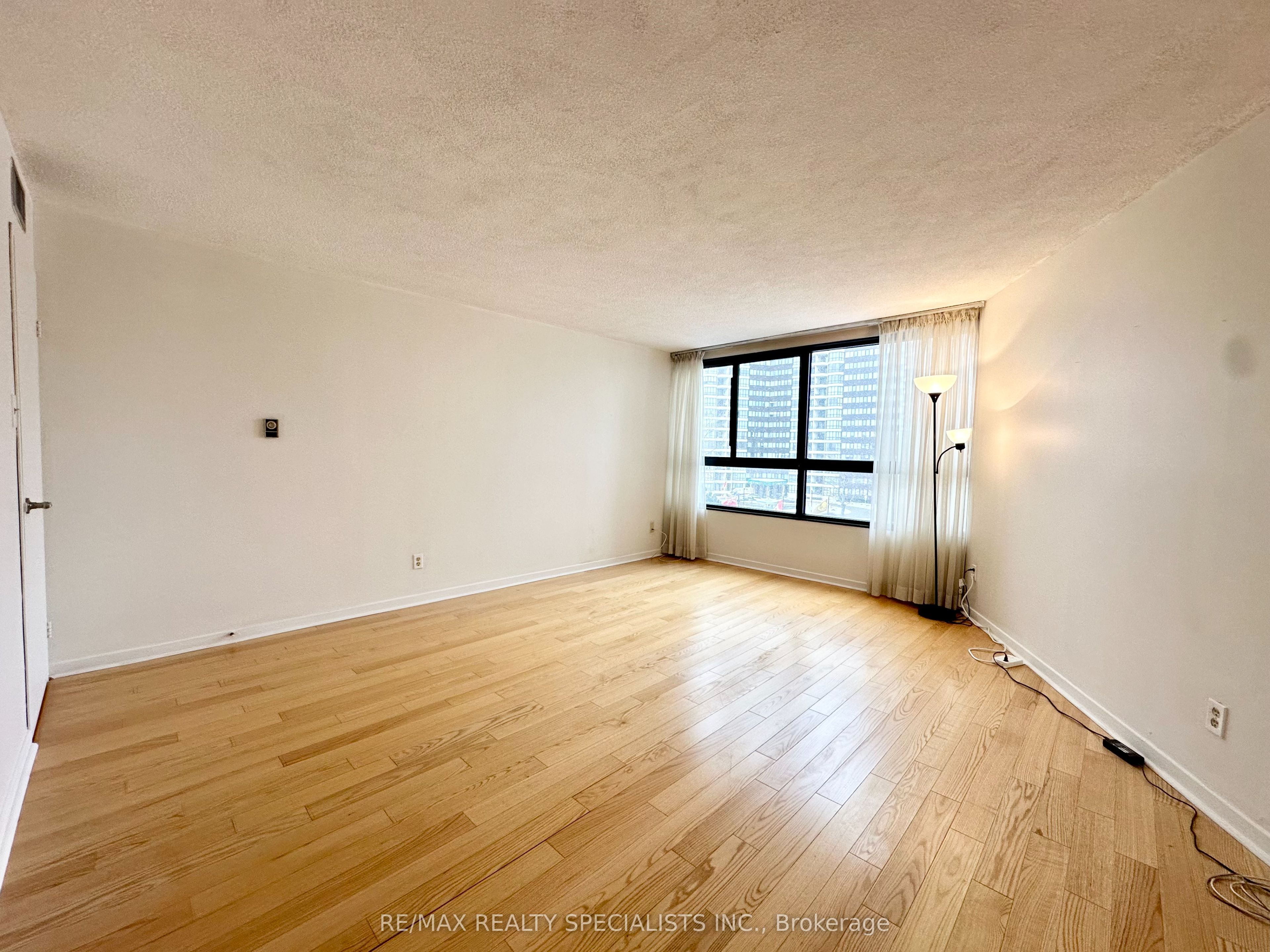 1300 Bloor Street 509 Property Photo 13