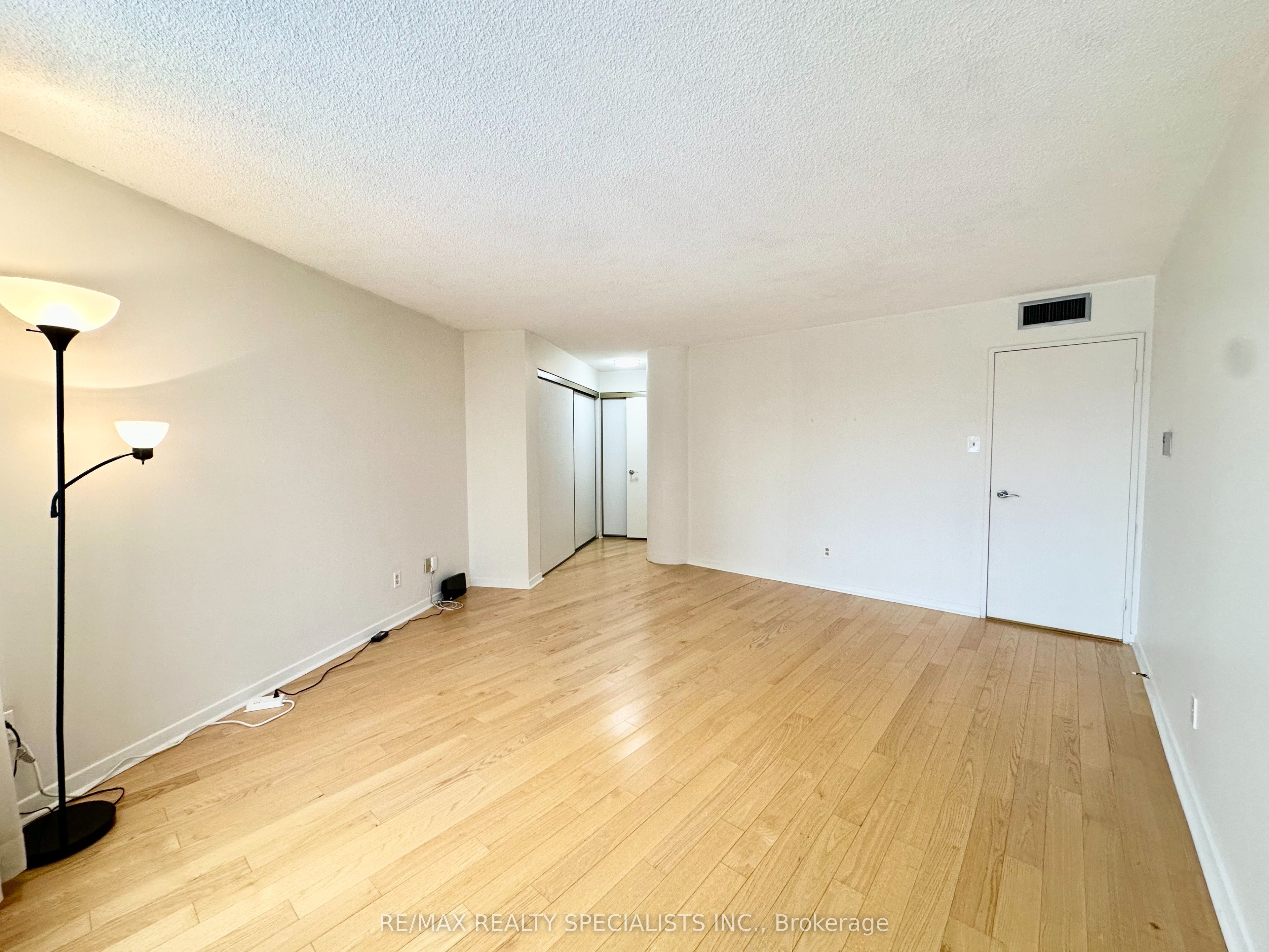 1300 Bloor Street 509 Property Photo 14