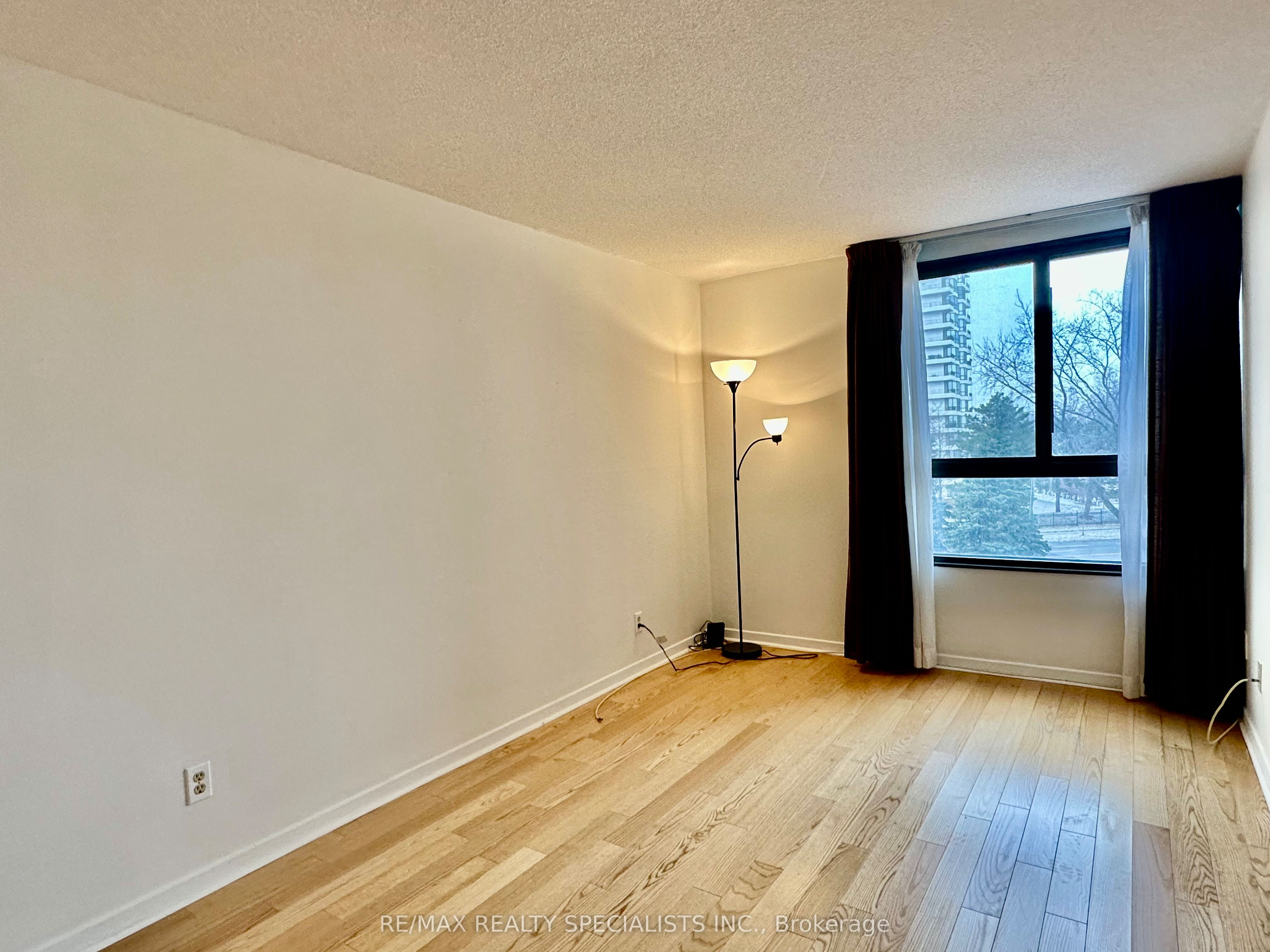 1300 Bloor Street 509 Property Photo 16