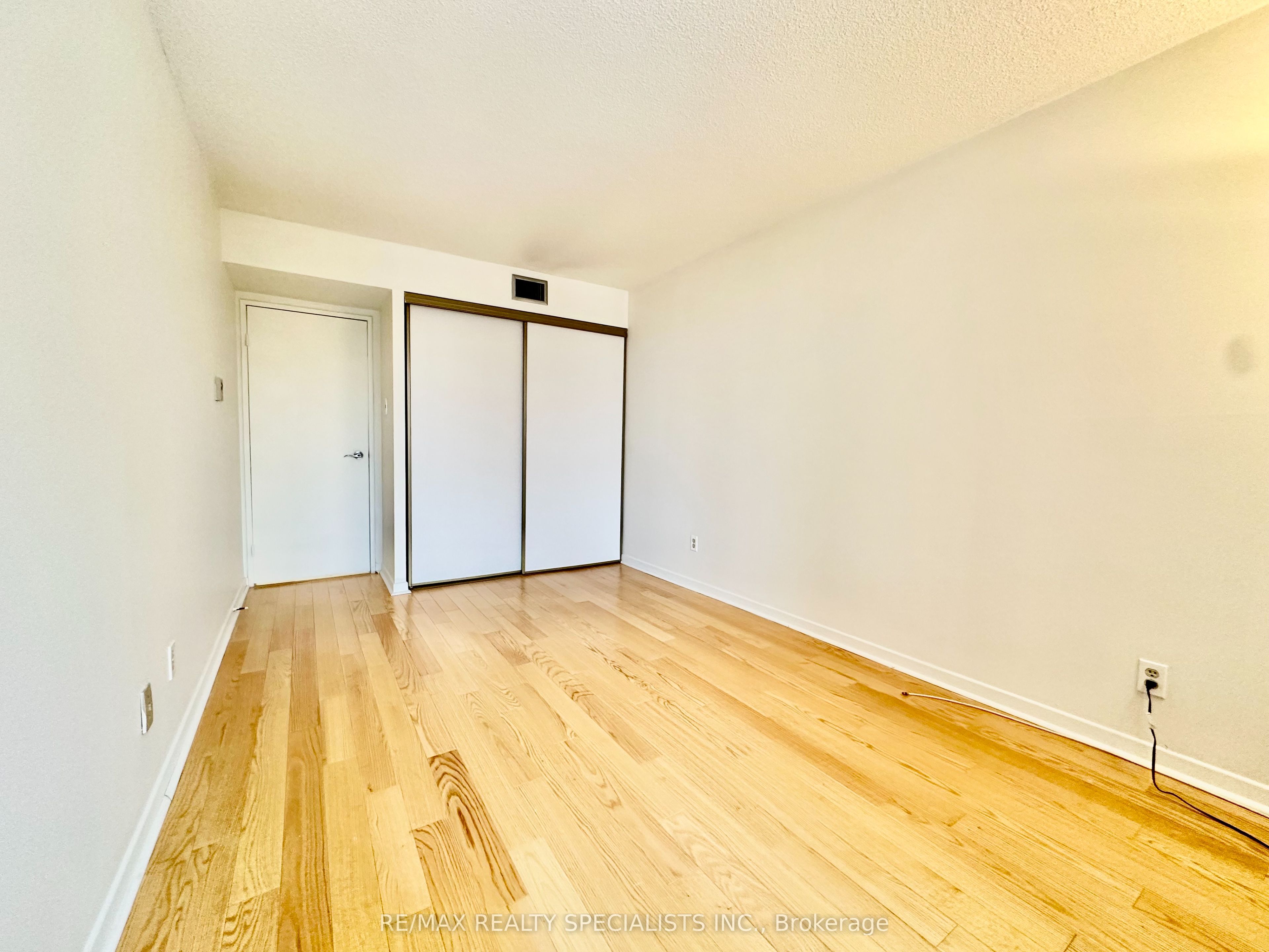 1300 Bloor Street 509 Property Photo 18