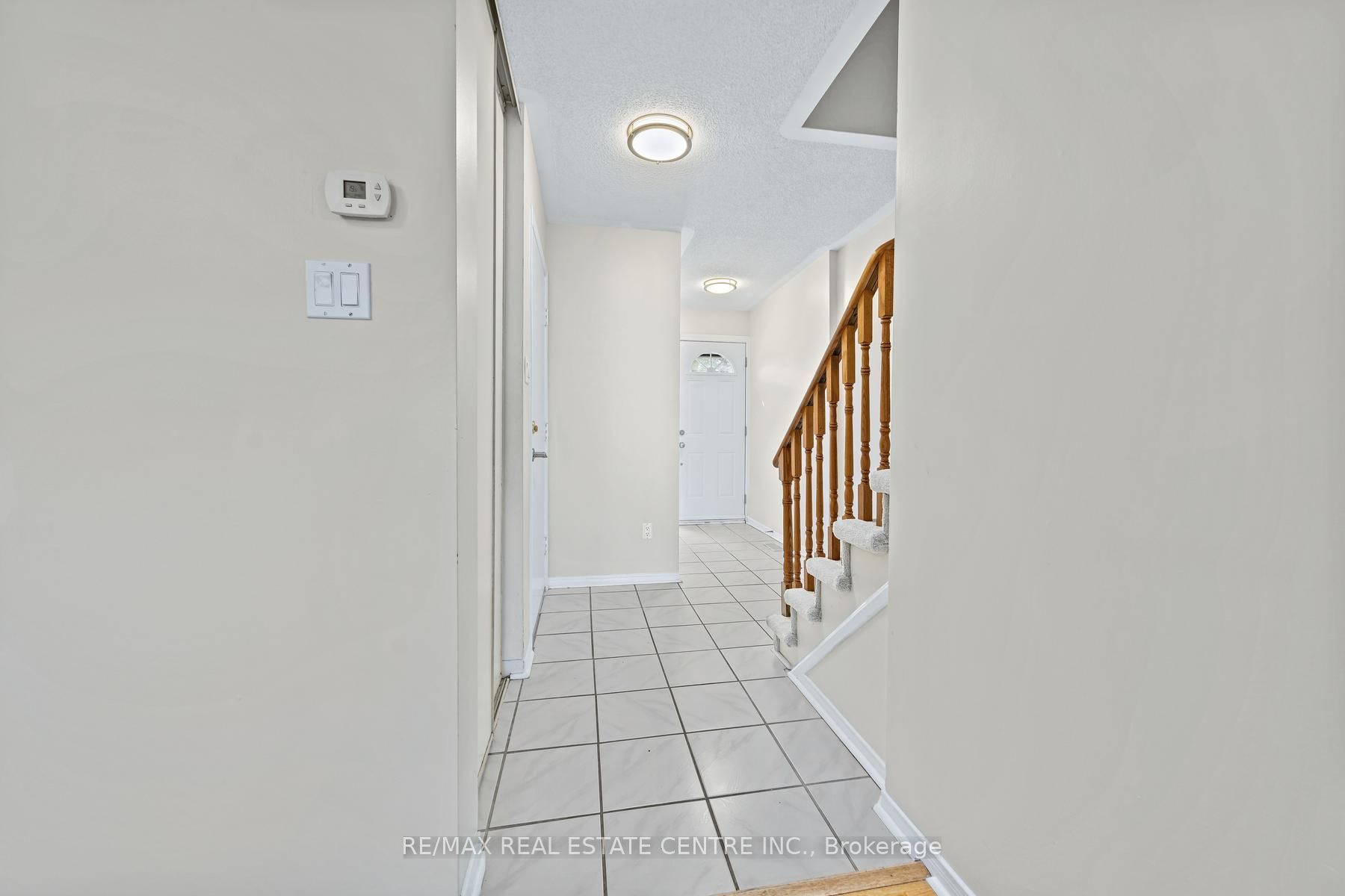 59 Corey Circle 97 Property Photo 3