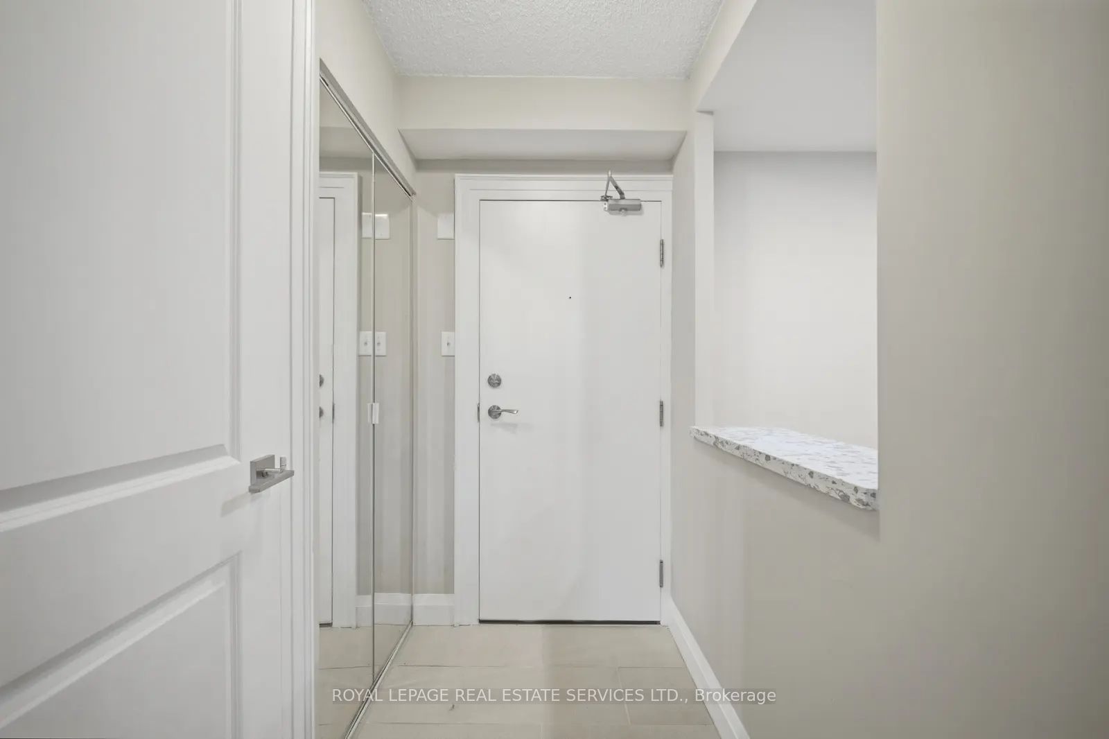 8 Lisa Street 306 Property Photo 5