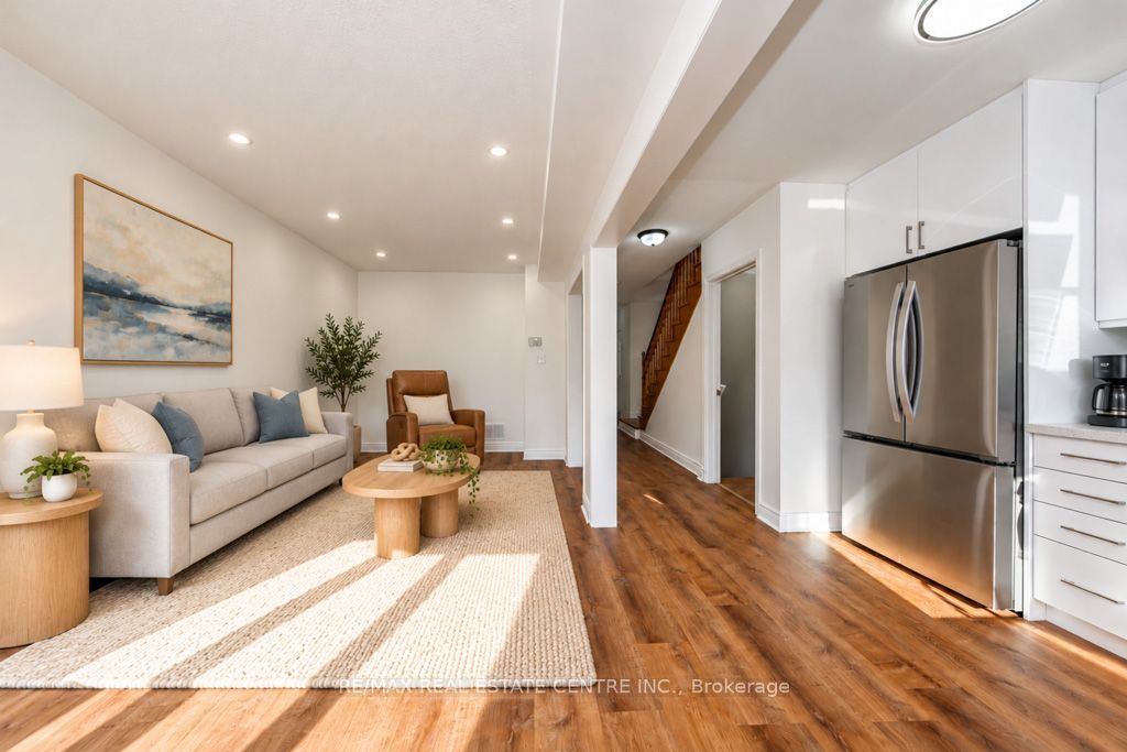666 Madame Street Property Photo 3