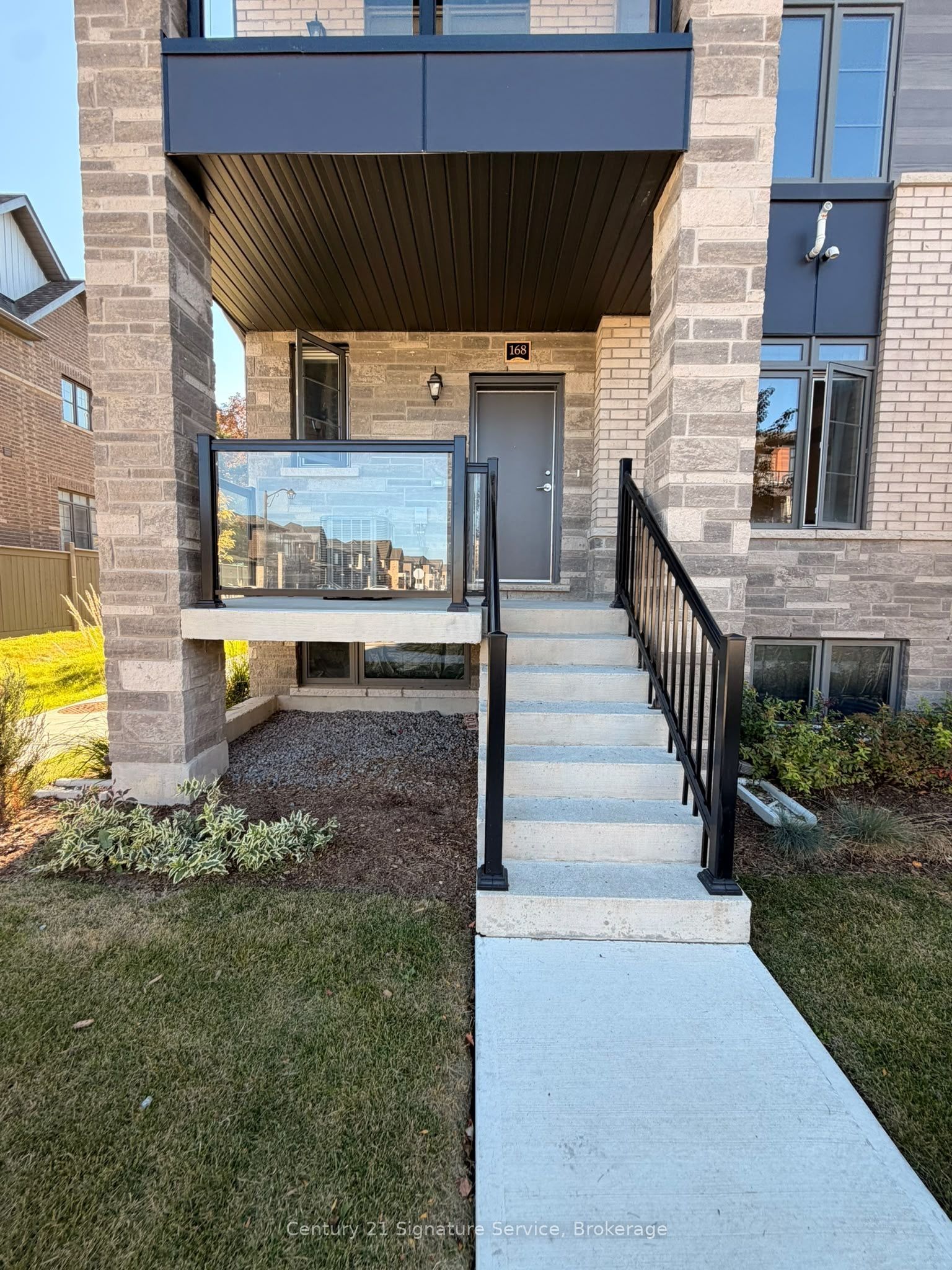 168 Petch Avenue Property Photo 3