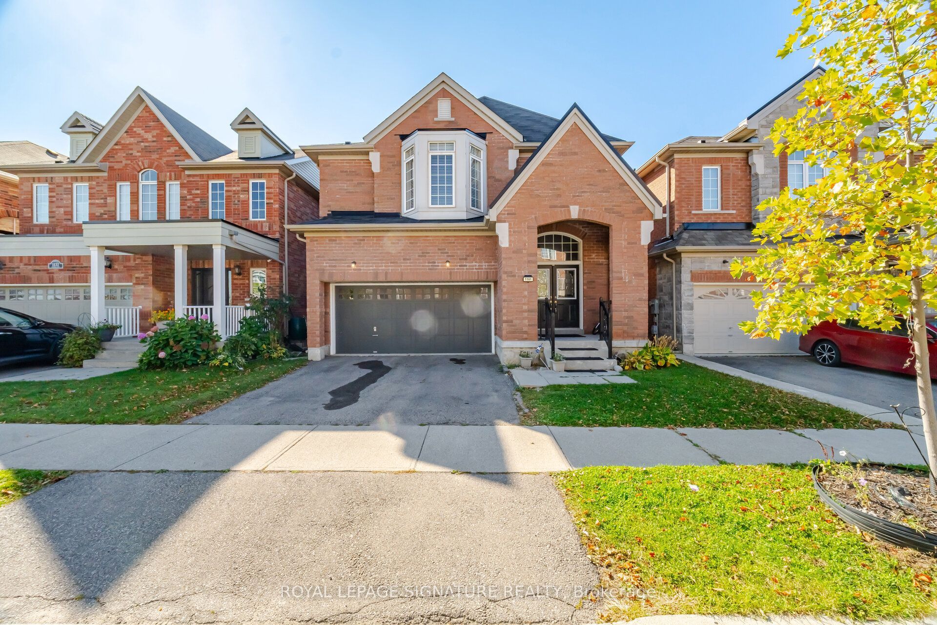 1161 Durno Court Property Photo 2