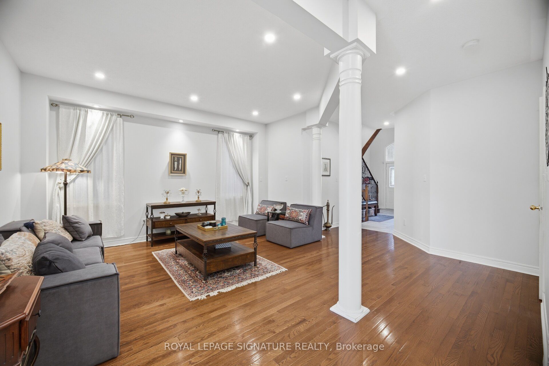 1161 Durno Court Property Photo 4