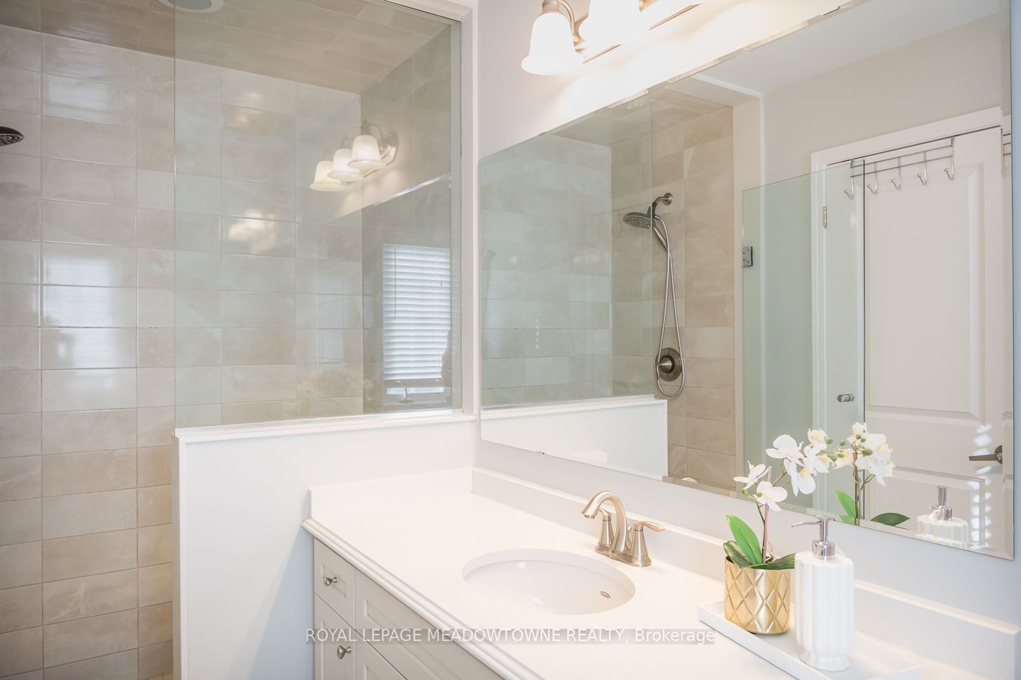 442 Blinco Terrace Property Photo 26
