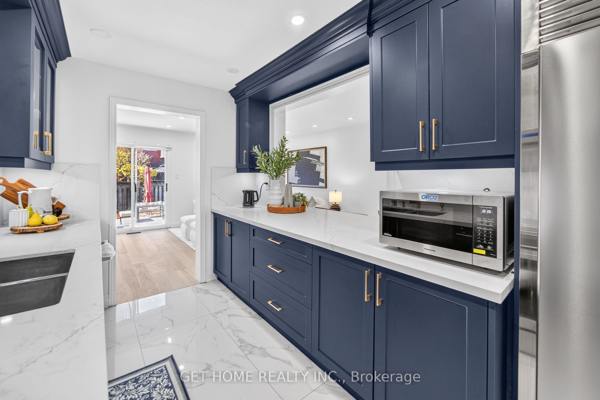 3883 Densbury Drive Property Photo 17