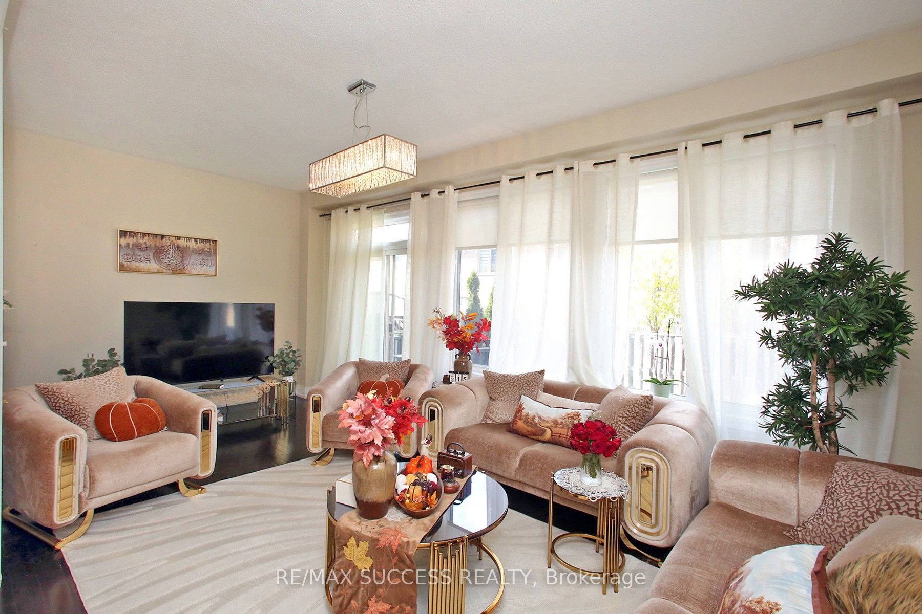 103 Donovan Heights Property Photo 6