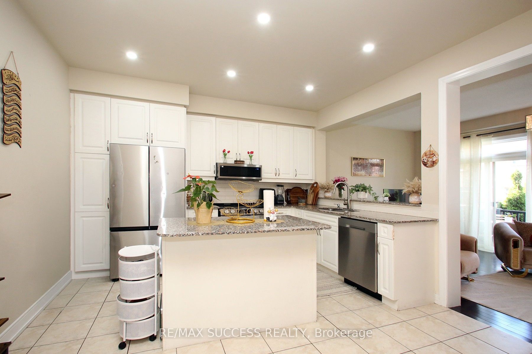 103 Donovan Heights Property Photo 14