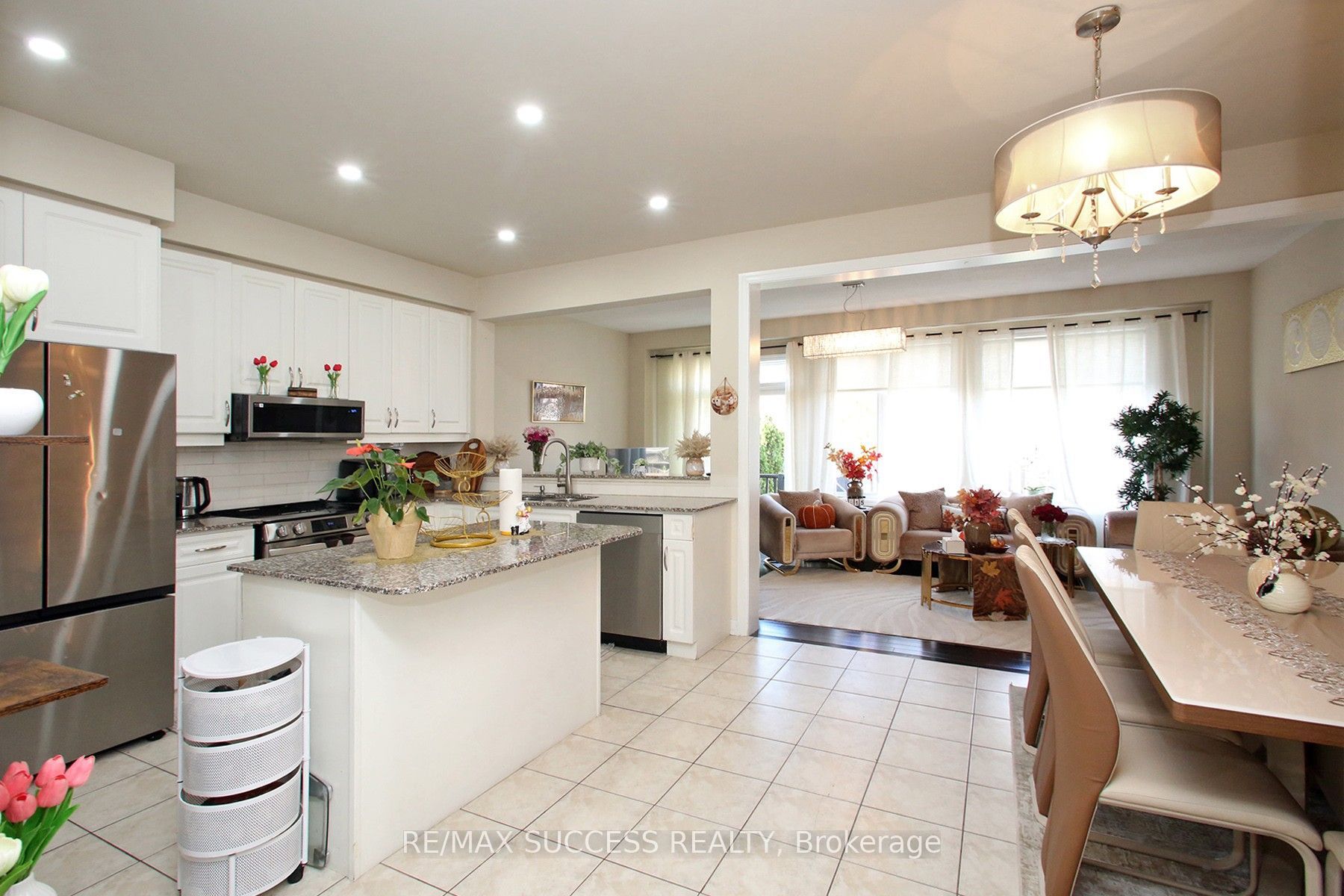 103 Donovan Heights Property Photo 16