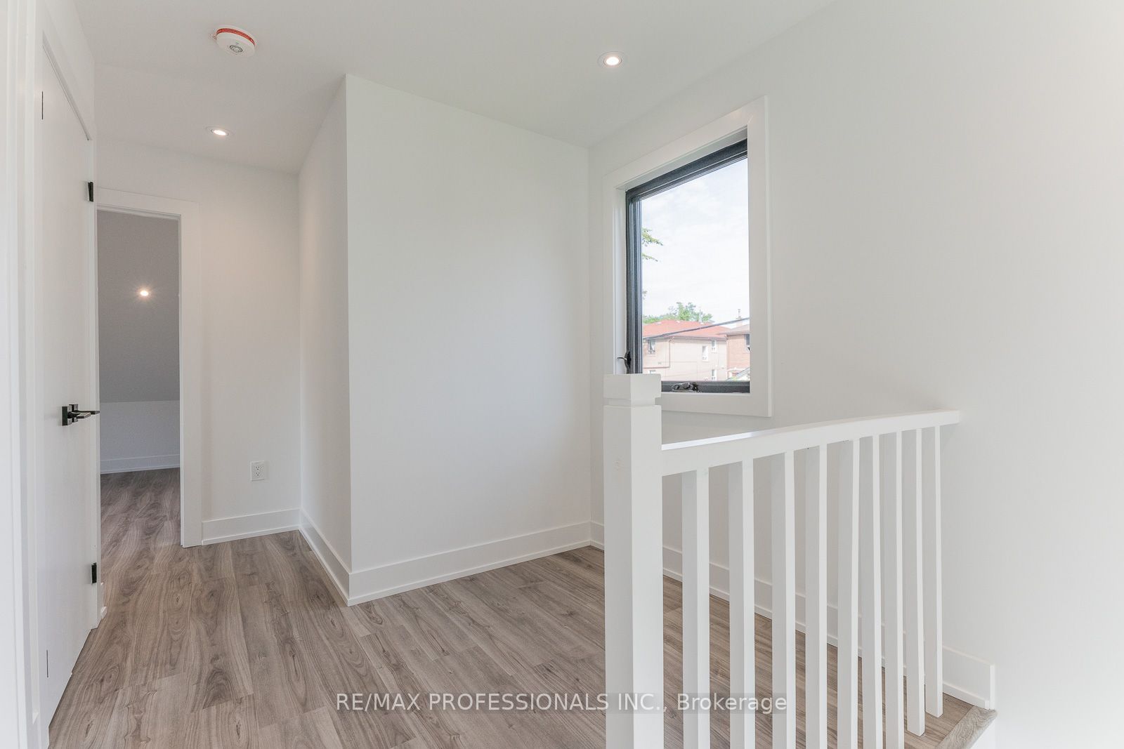 38 Thirty Third Street Grdnsuite Property Photo 14