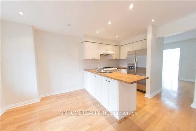 1613 Parish Lane Property Photo 3