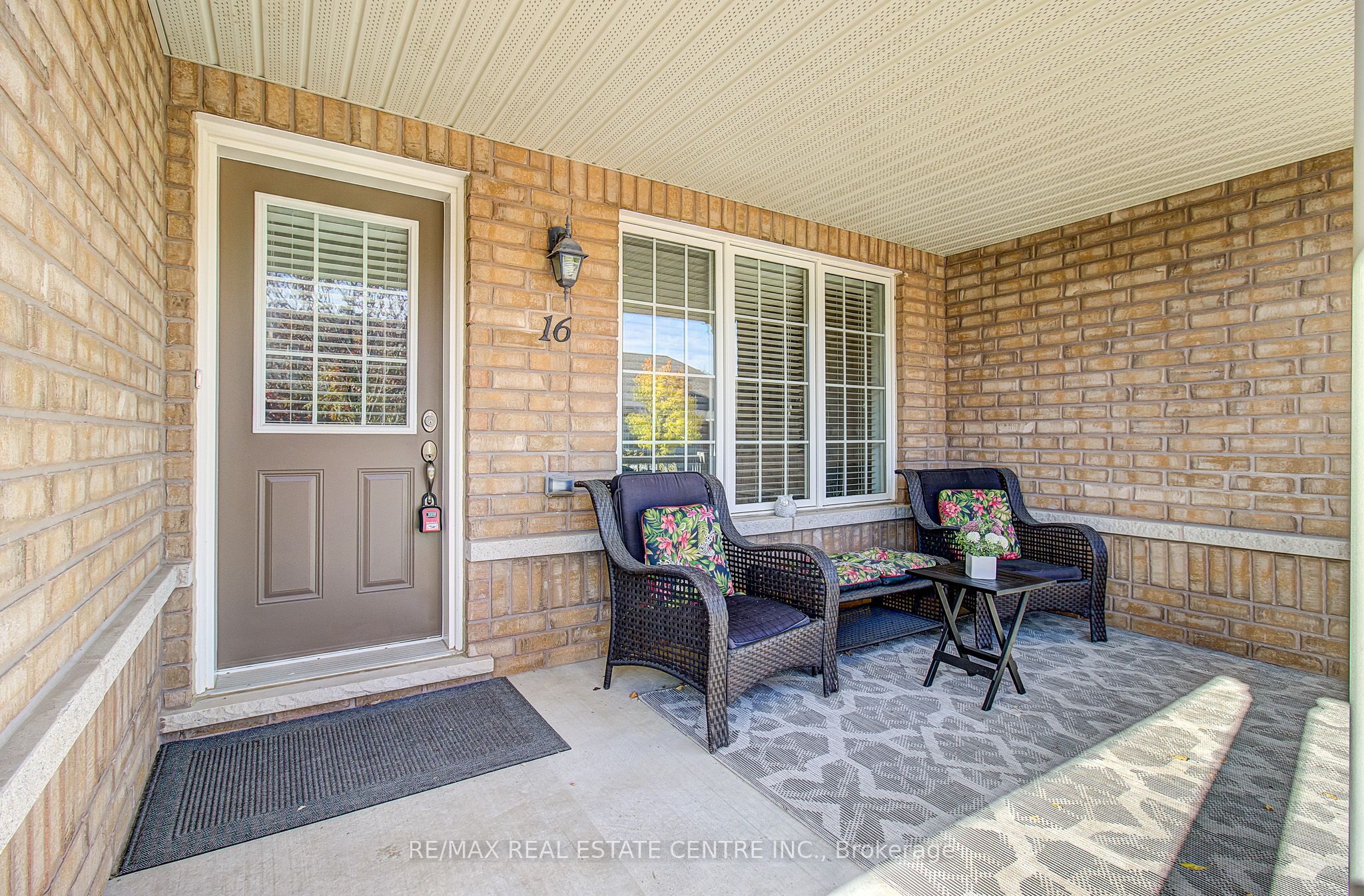 16 Lacorra Way Property Photo 3