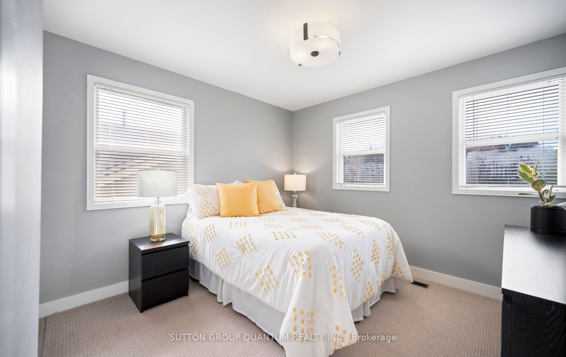 4071 Wheelwright Crescent Property Photo 21