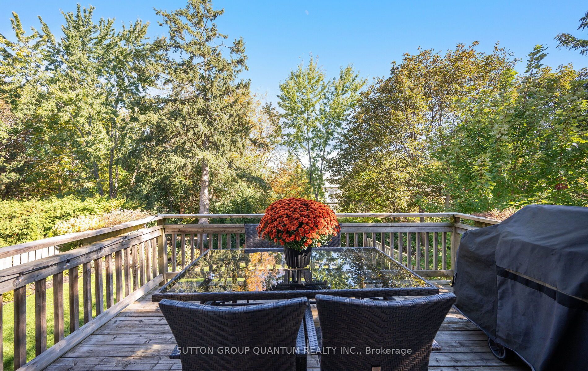 4071 Wheelwright Crescent Property Photo 27