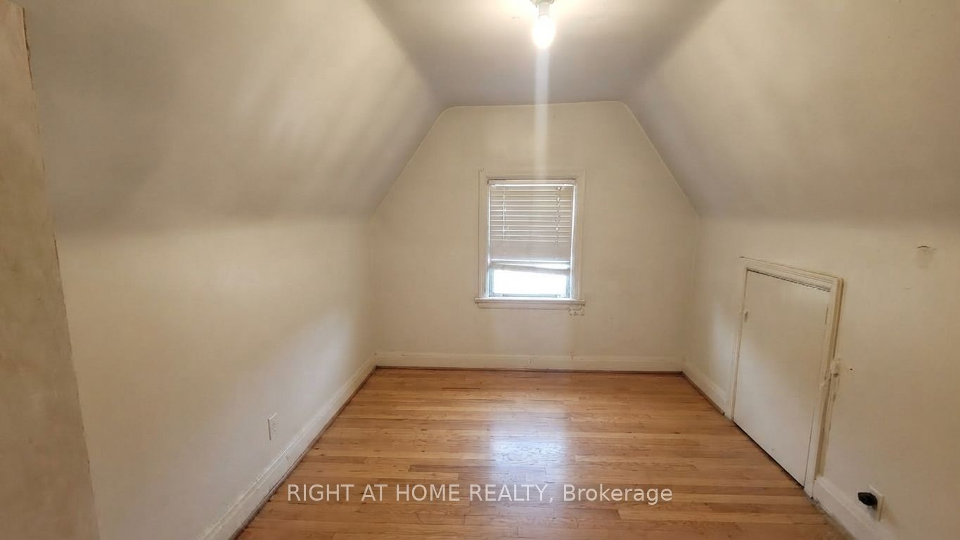 37 Deforest Road Property Photo 7