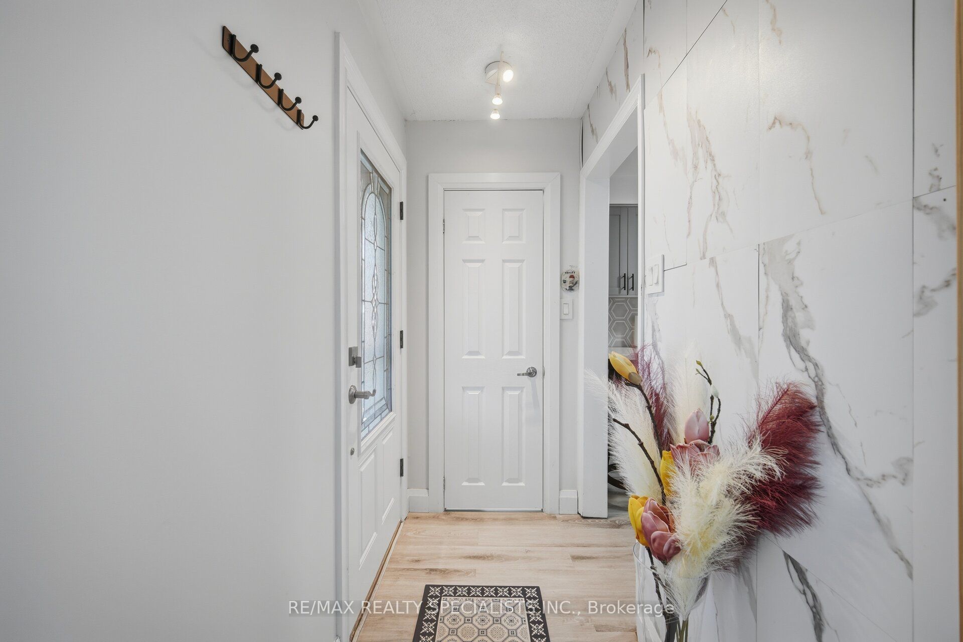 87 Woodward Avenue Property Photo 4