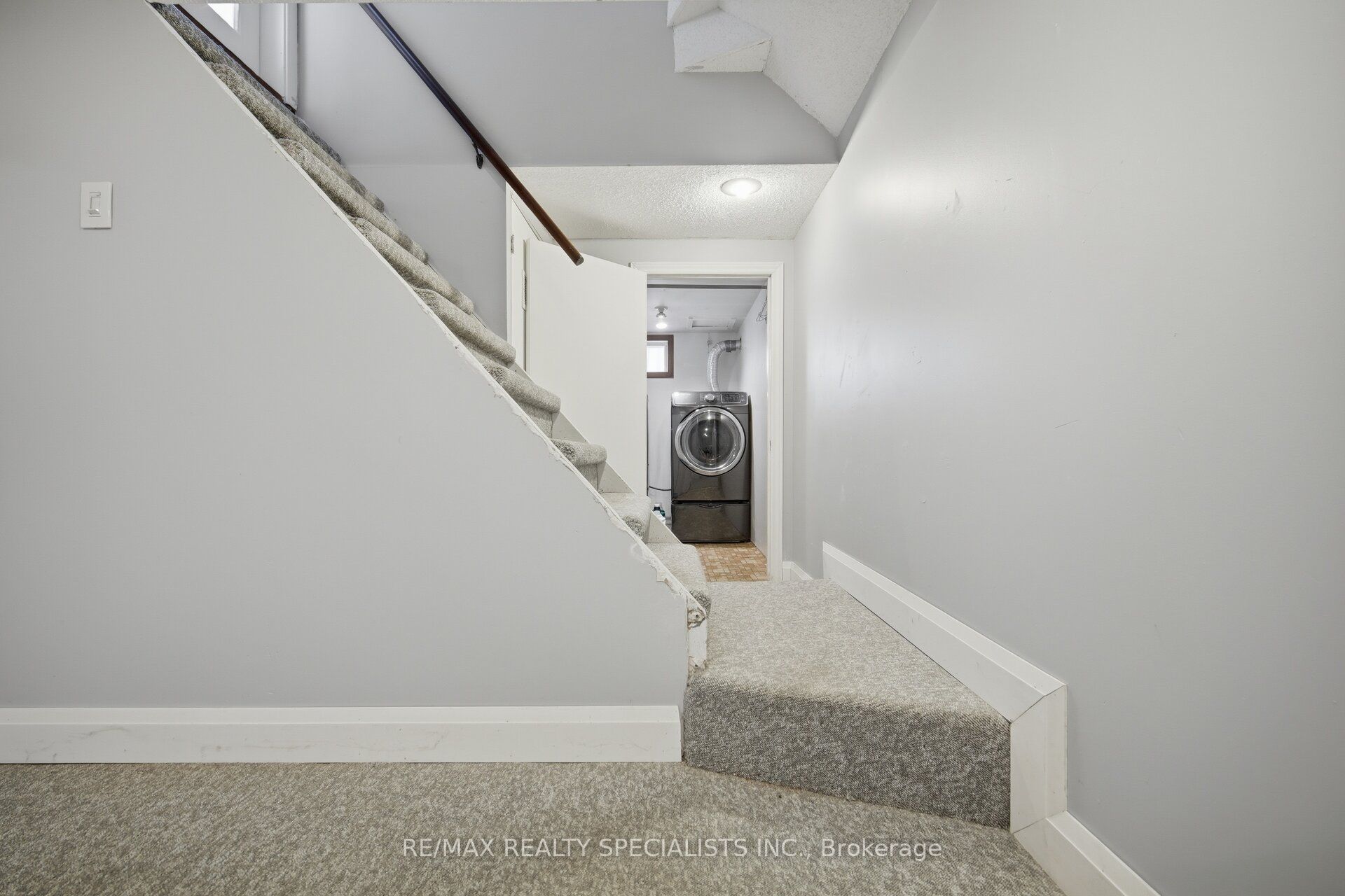 87 Woodward Avenue Property Photo 29