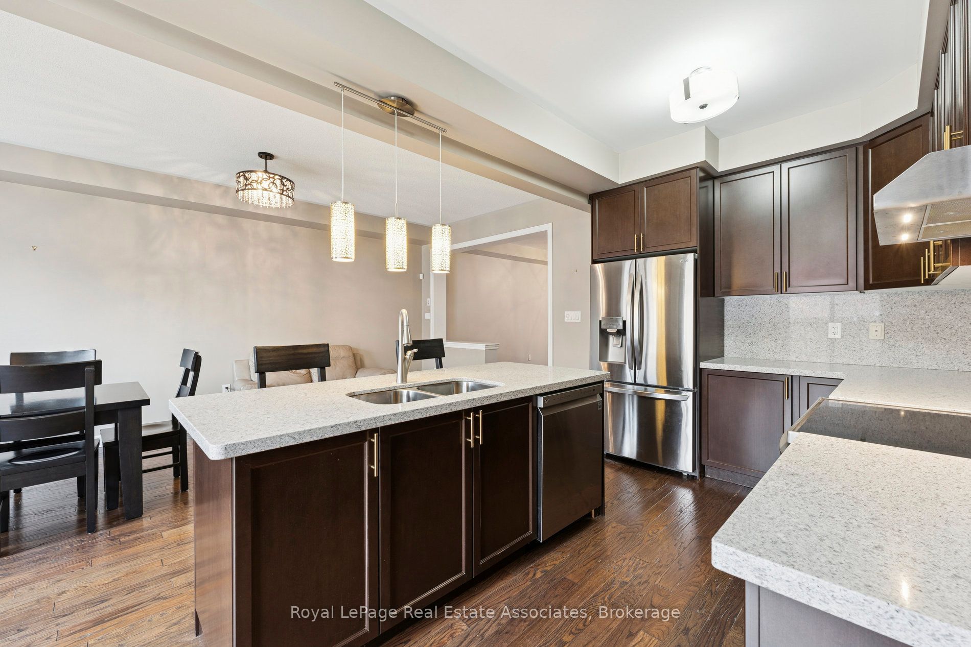 12 Diamond Leaf Lane Property Photo 7