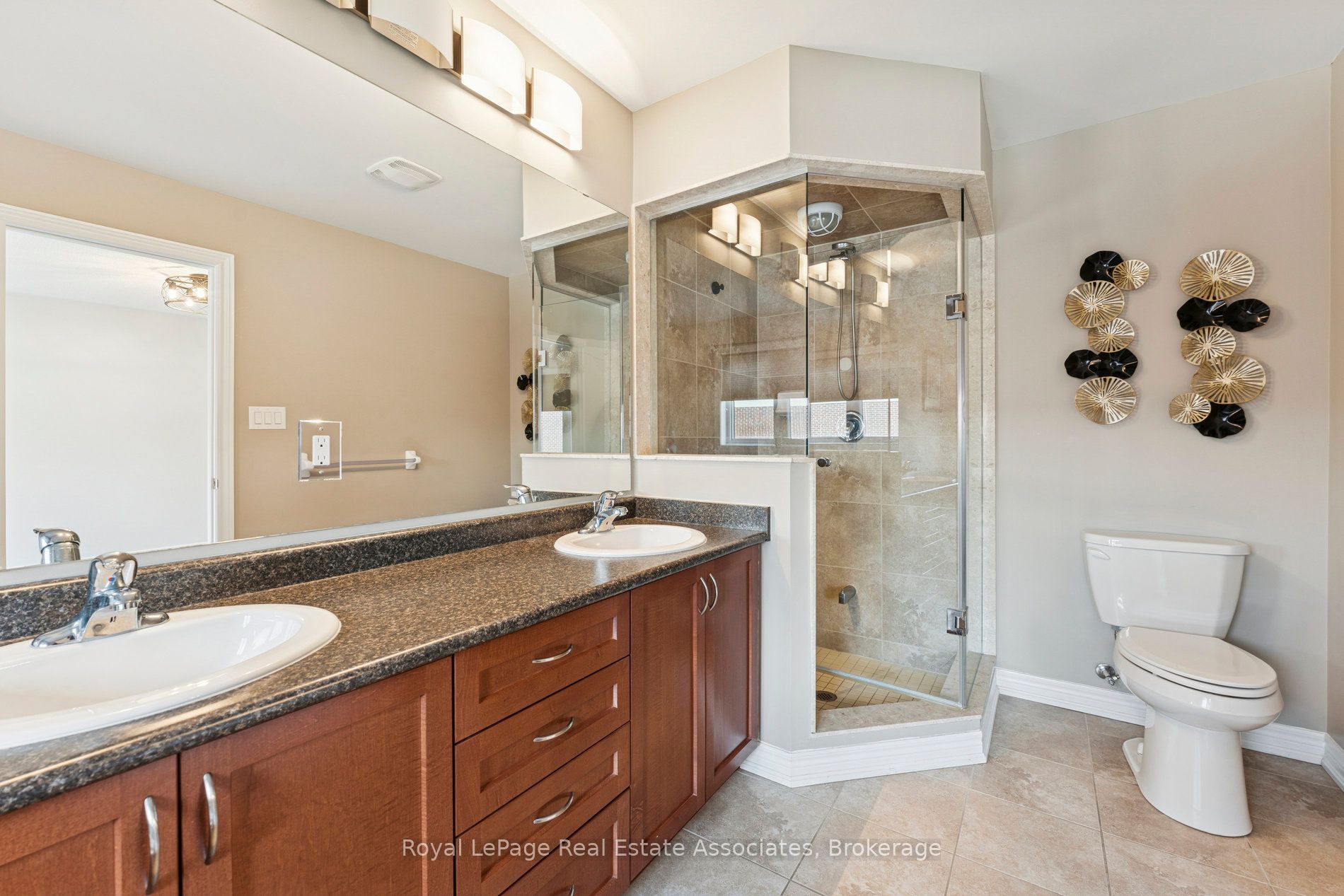 12 Diamond Leaf Lane Property Photo 22