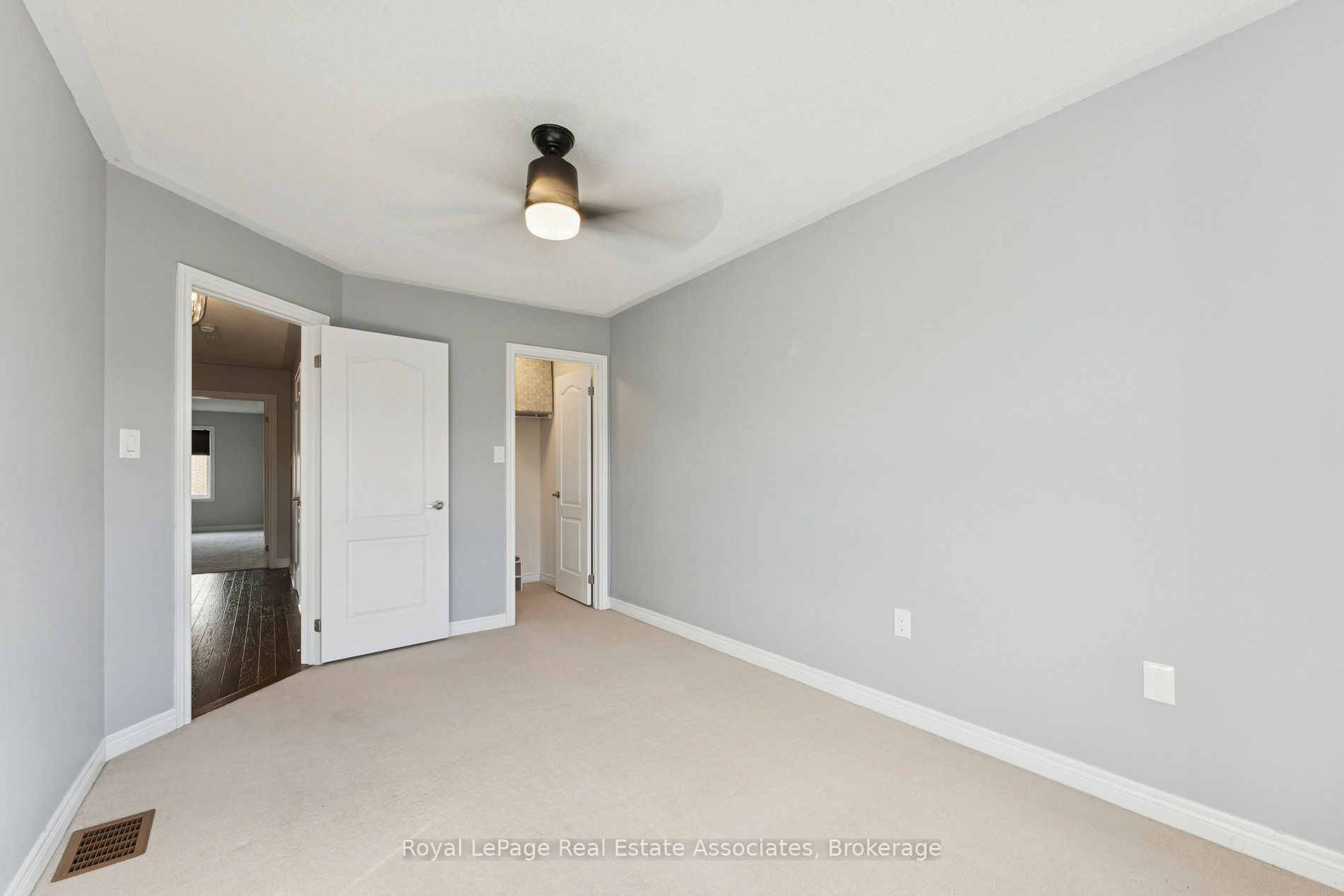 12 Diamond Leaf Lane Property Photo 25