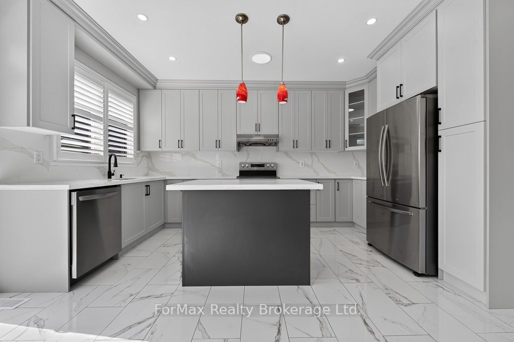35 Seascape Crescent Property Photo 10