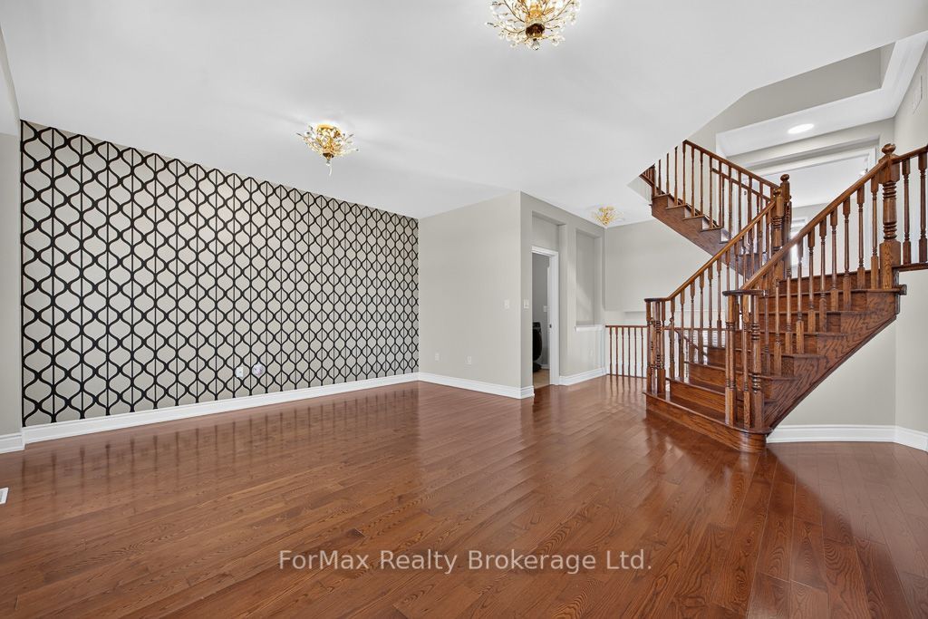 35 Seascape Crescent Property Photo 18