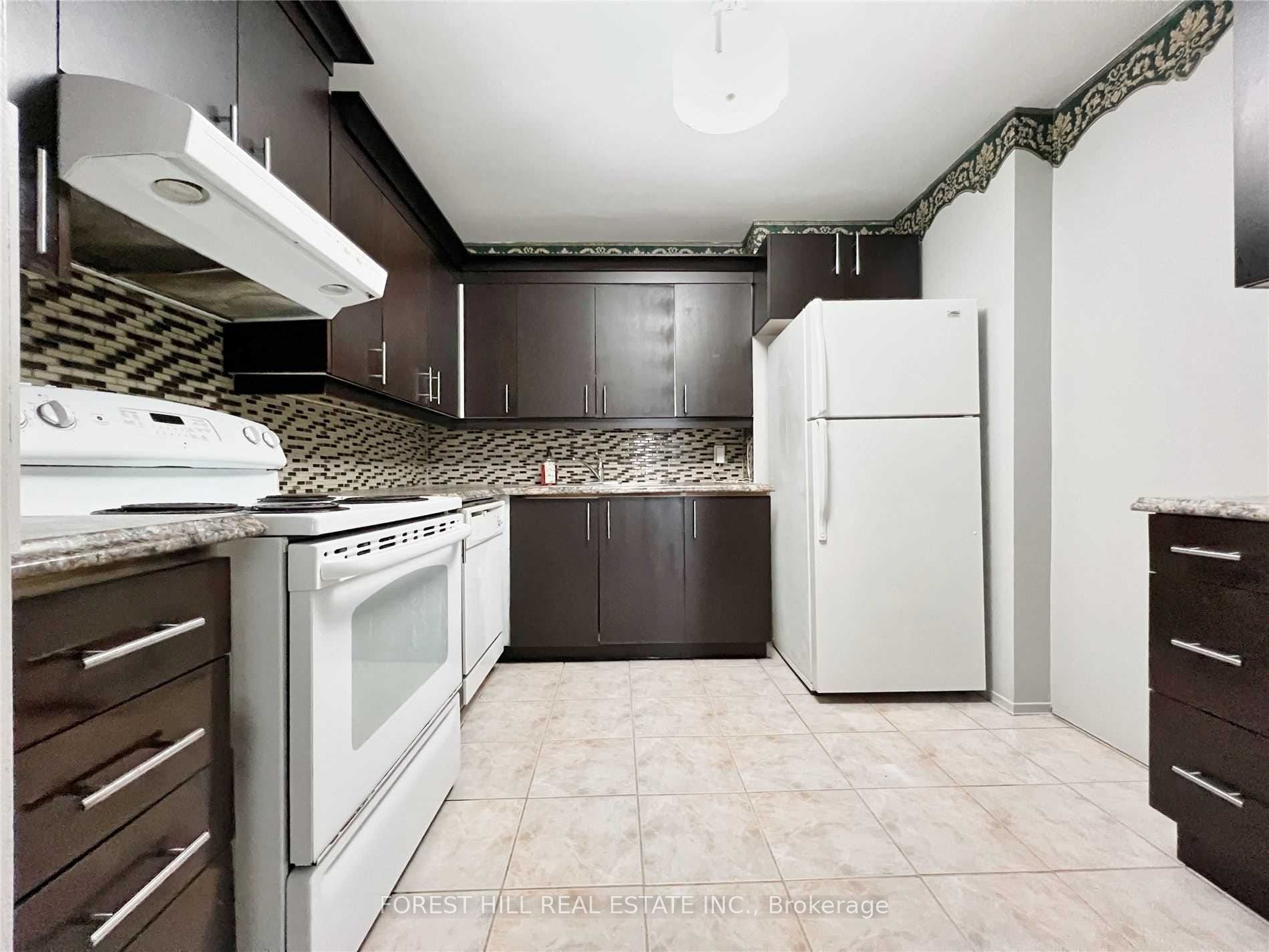 3559 Eglinton Avenue 1506 Property Photo 2