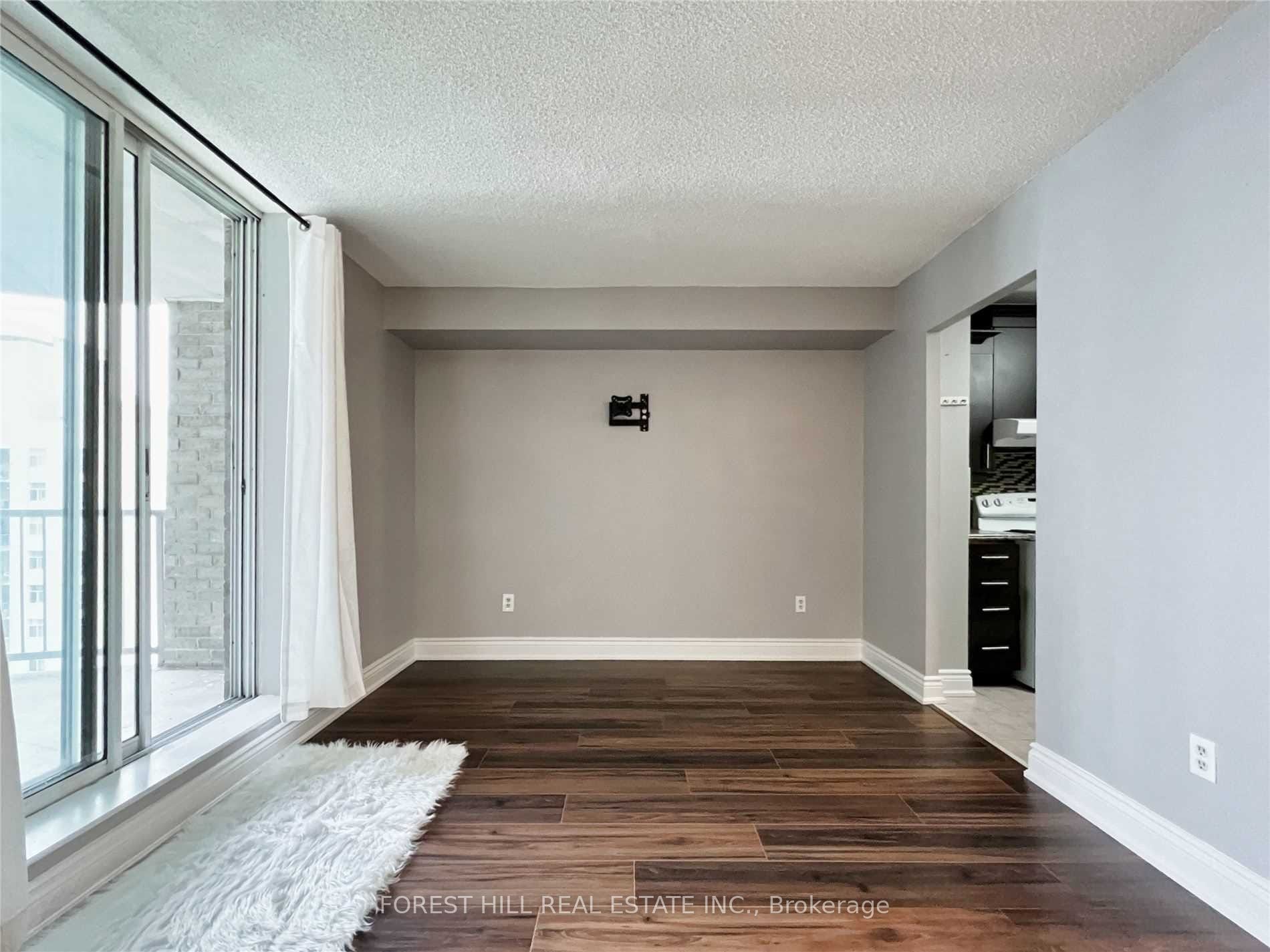 3559 Eglinton Avenue 1506 Property Photo 6