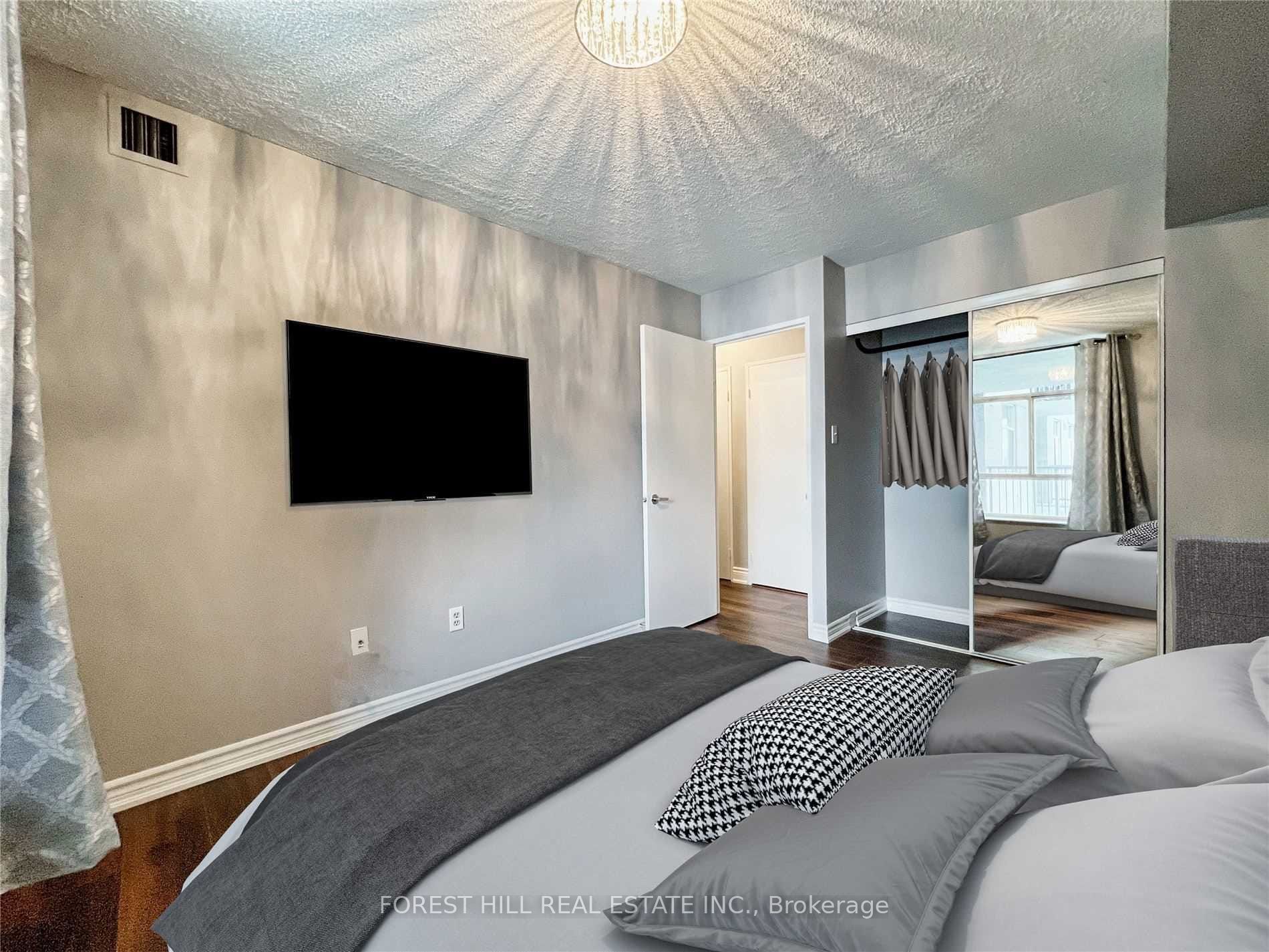 3559 Eglinton Avenue 1506 Property Photo 15
