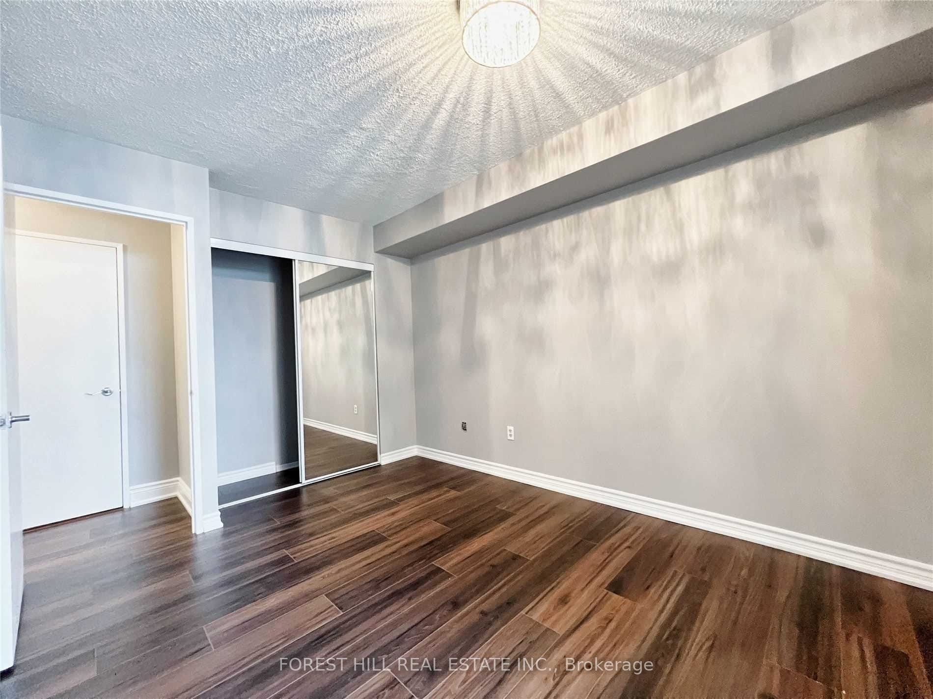 3559 Eglinton Avenue 1506 Property Photo 17