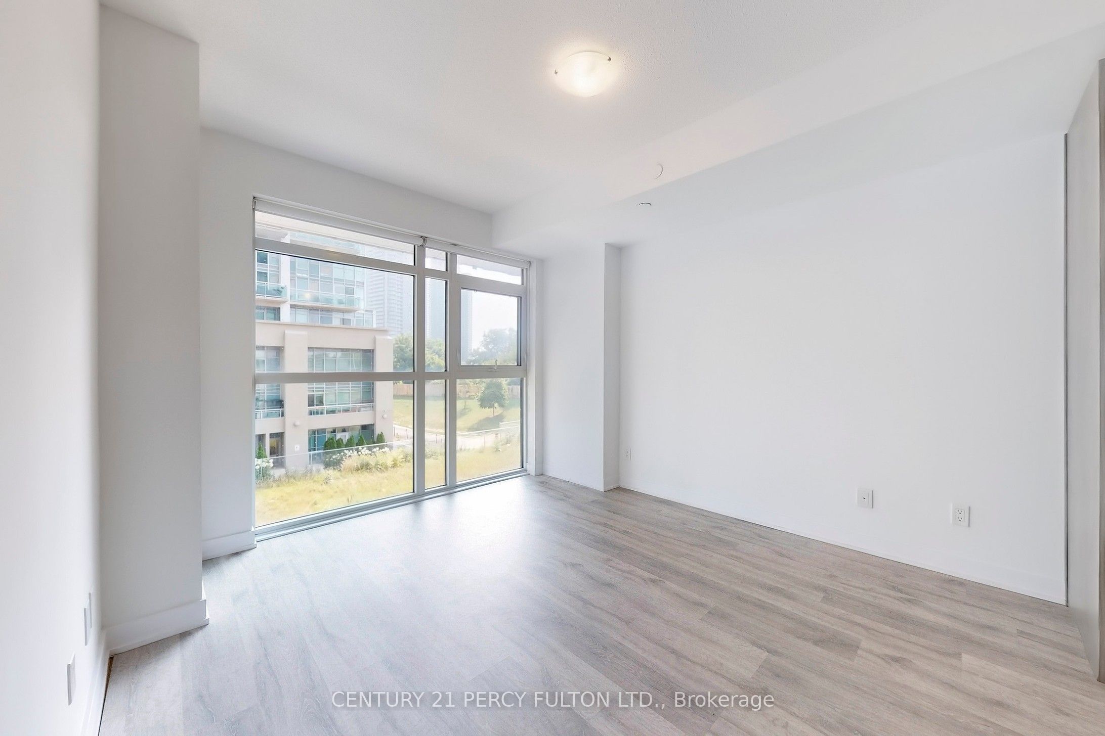 251 Manitoba Street 313 Property Photo 12
