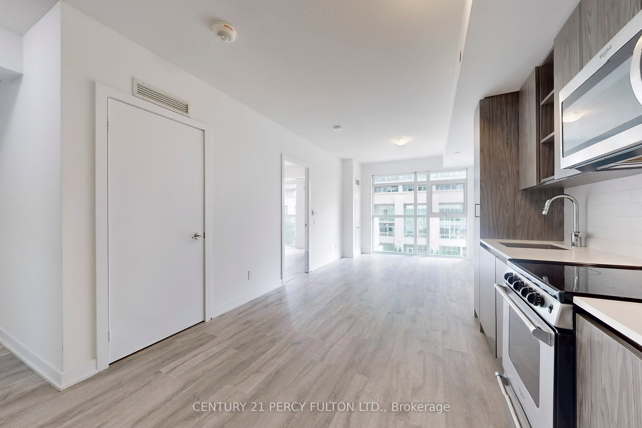 251 Manitoba Street 313 Property Photo 20